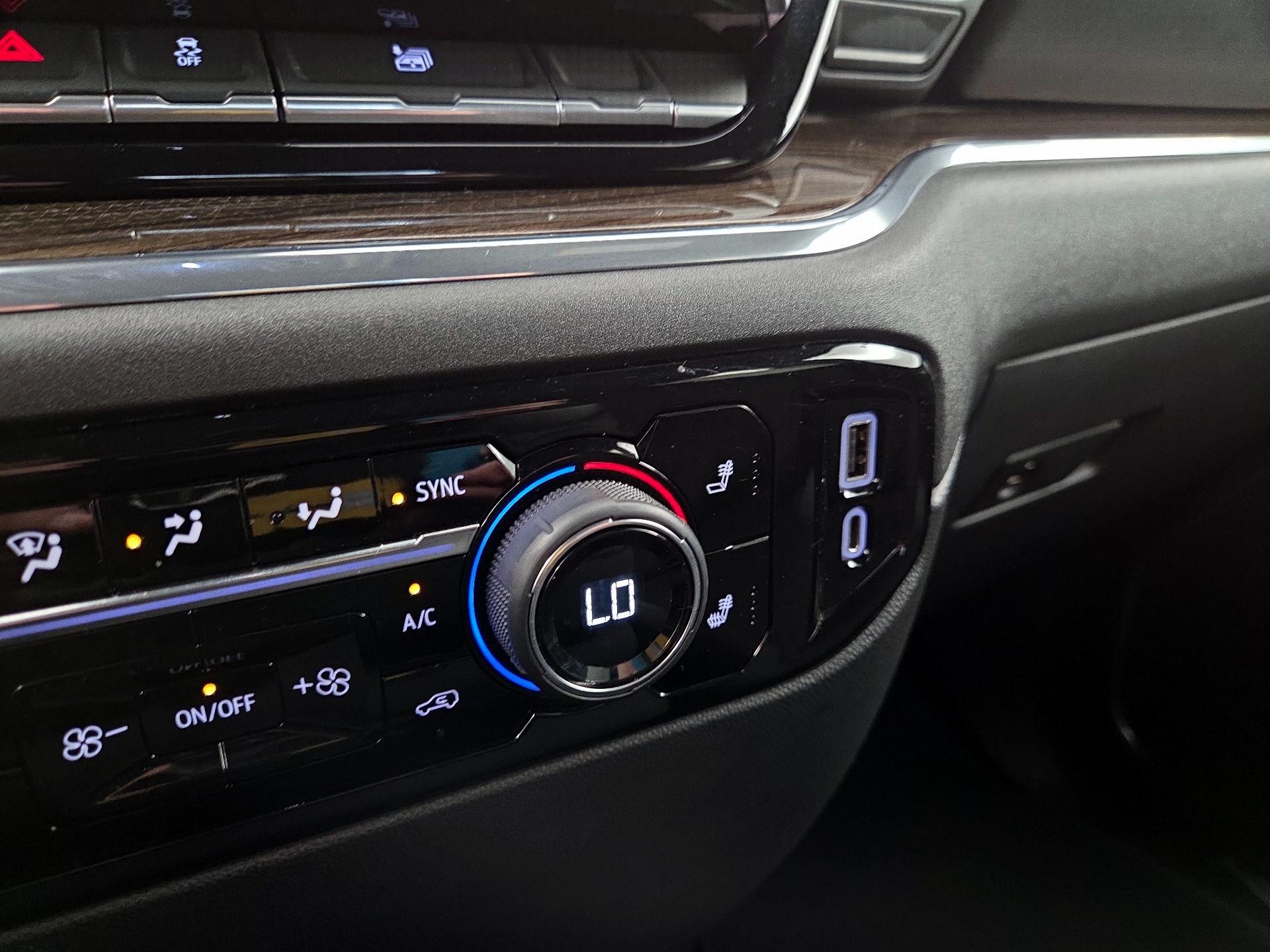 Thumbnail: 2023 Chevrolet Silverado 1500 - 18