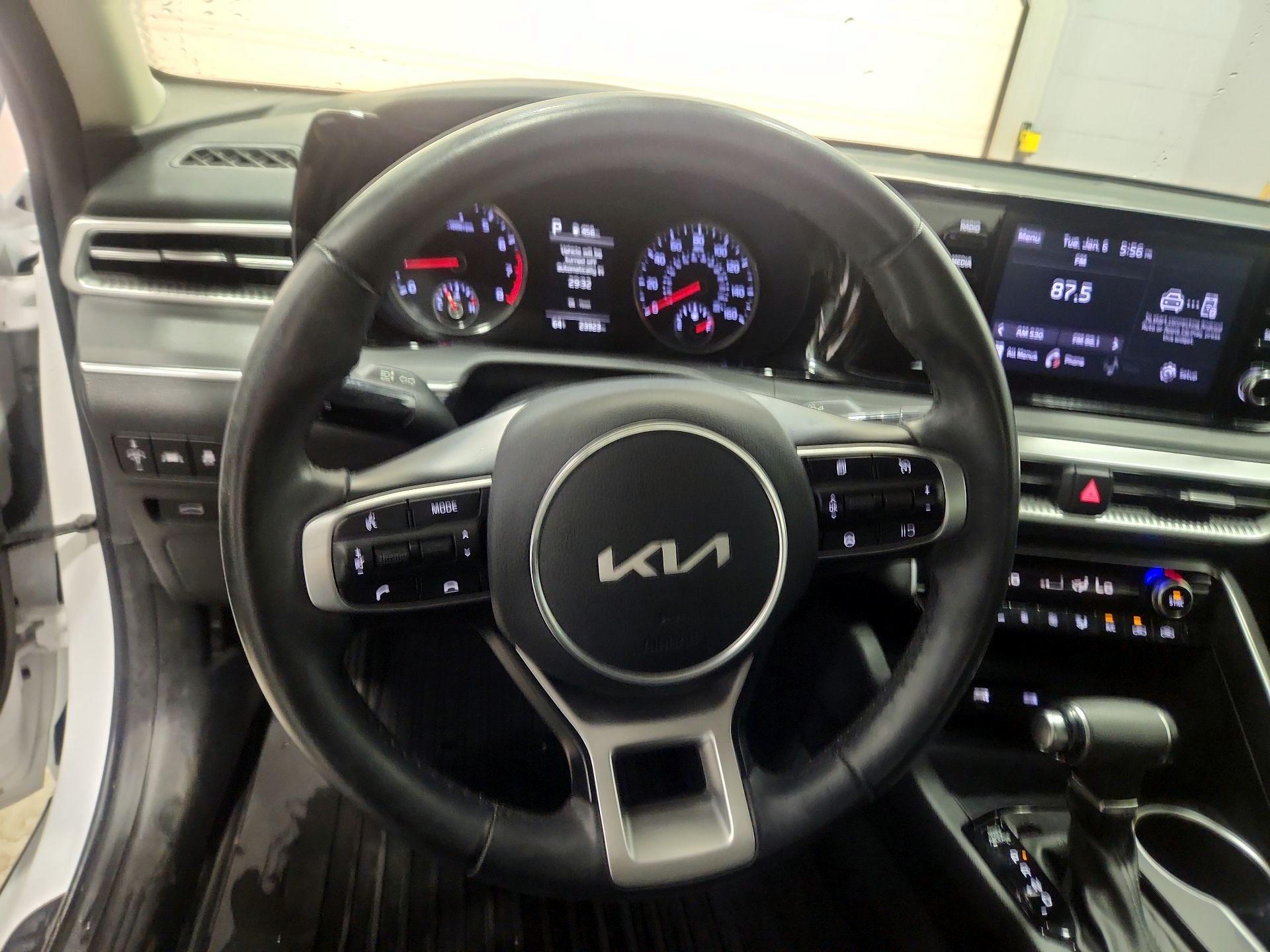 Thumbnail: 2022 Kia K5 - 10