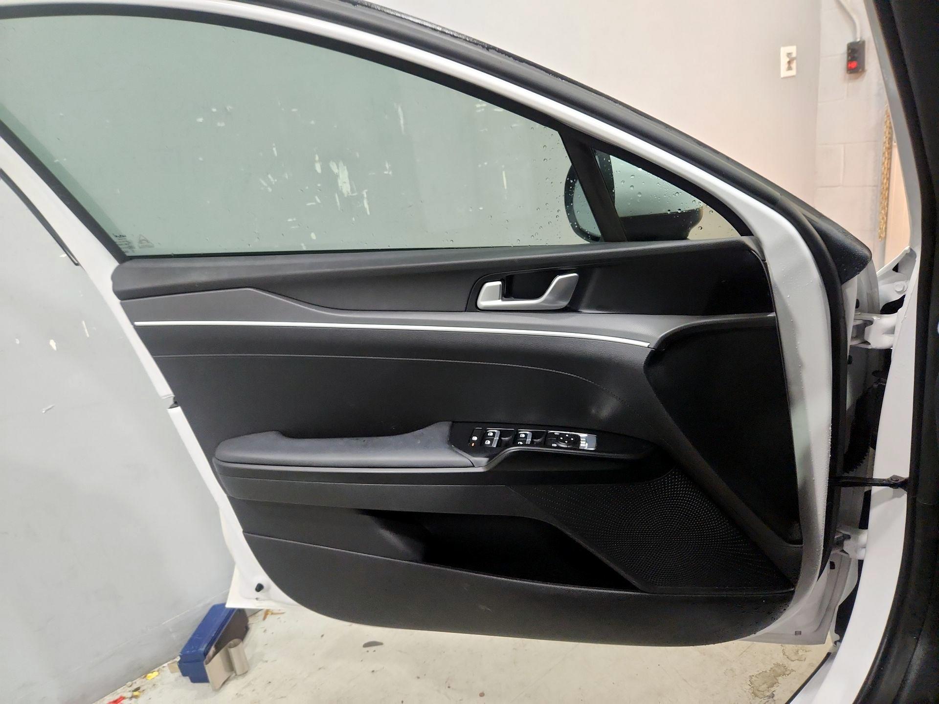 Thumbnail: 2022 Kia K5 - 12