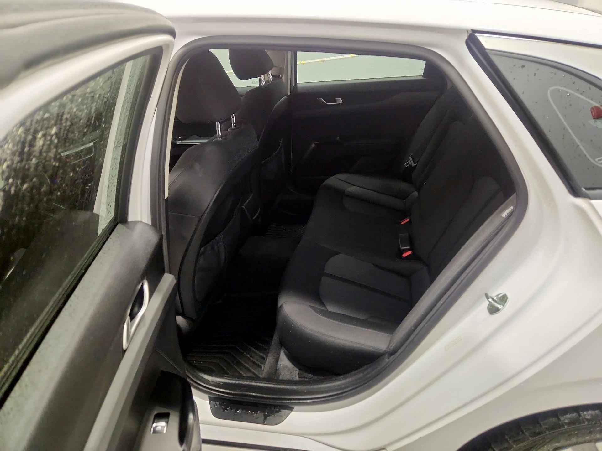 Thumbnail: 2022 Kia K5 - 19