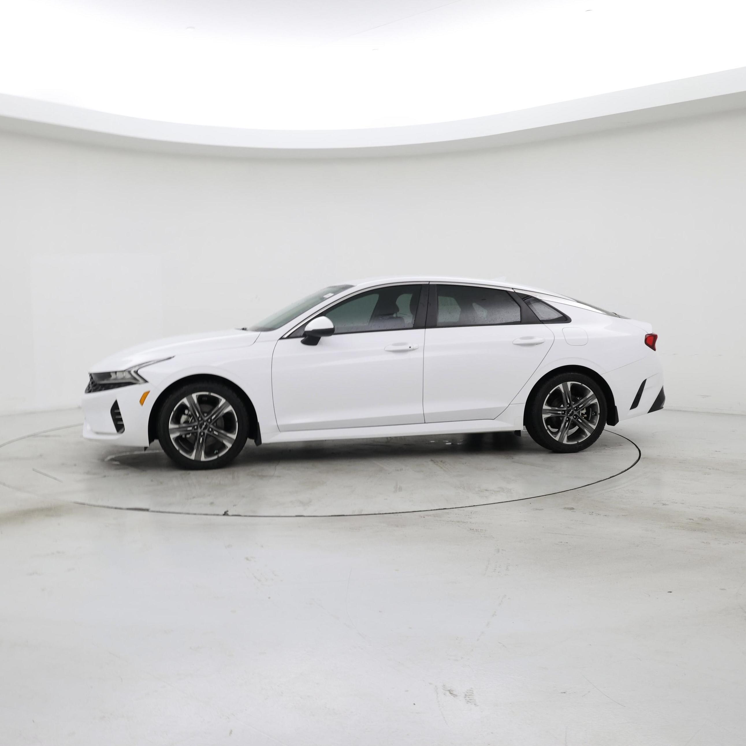 Thumbnail: 2022 Kia K5 - 3