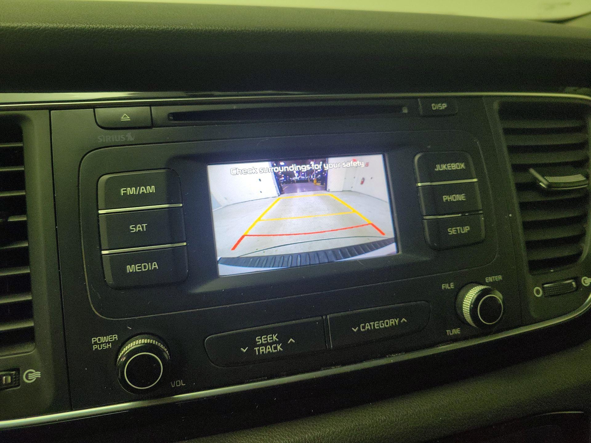 Thumbnail: 2015 Kia Sedona - 14