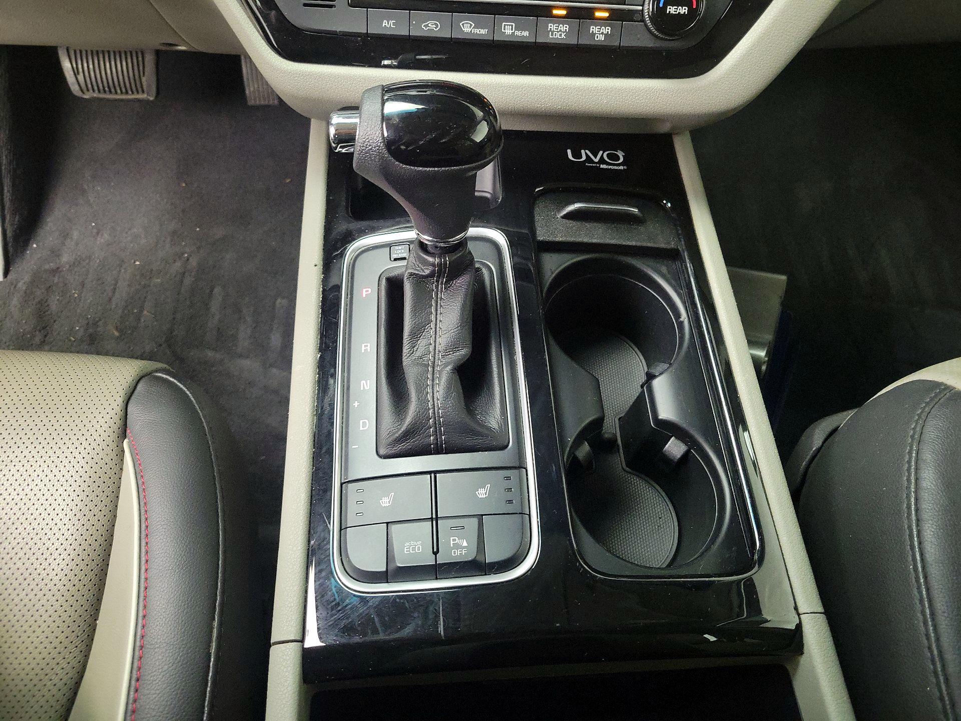 Thumbnail: 2015 Kia Sedona - 17