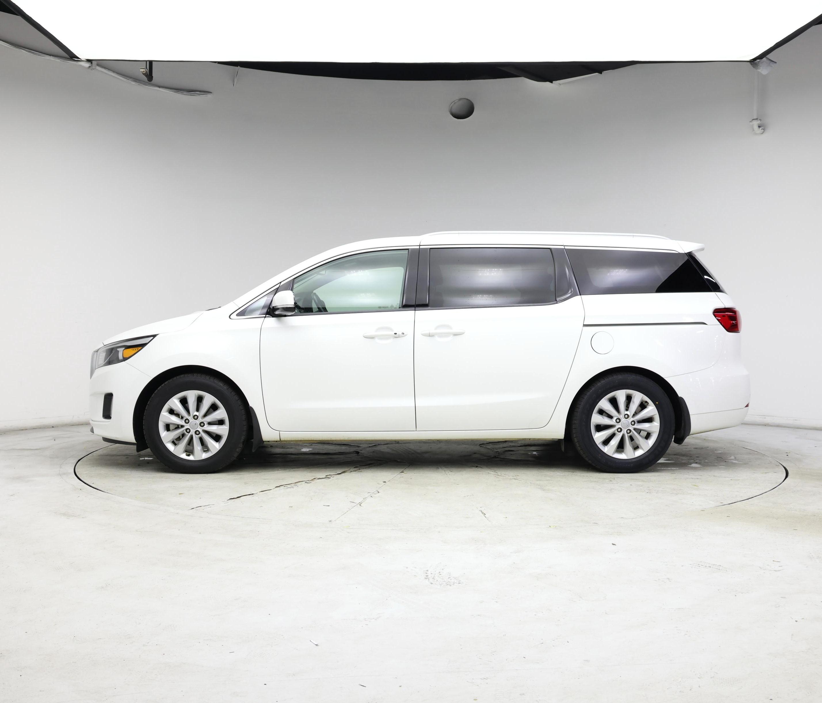 Thumbnail: 2015 Kia Sedona - 3