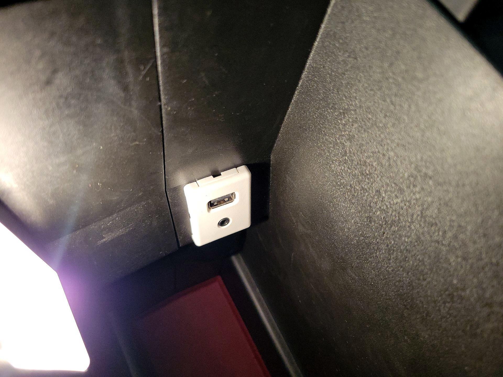 Thumbnail: 2016 Chevrolet Equinox - 17