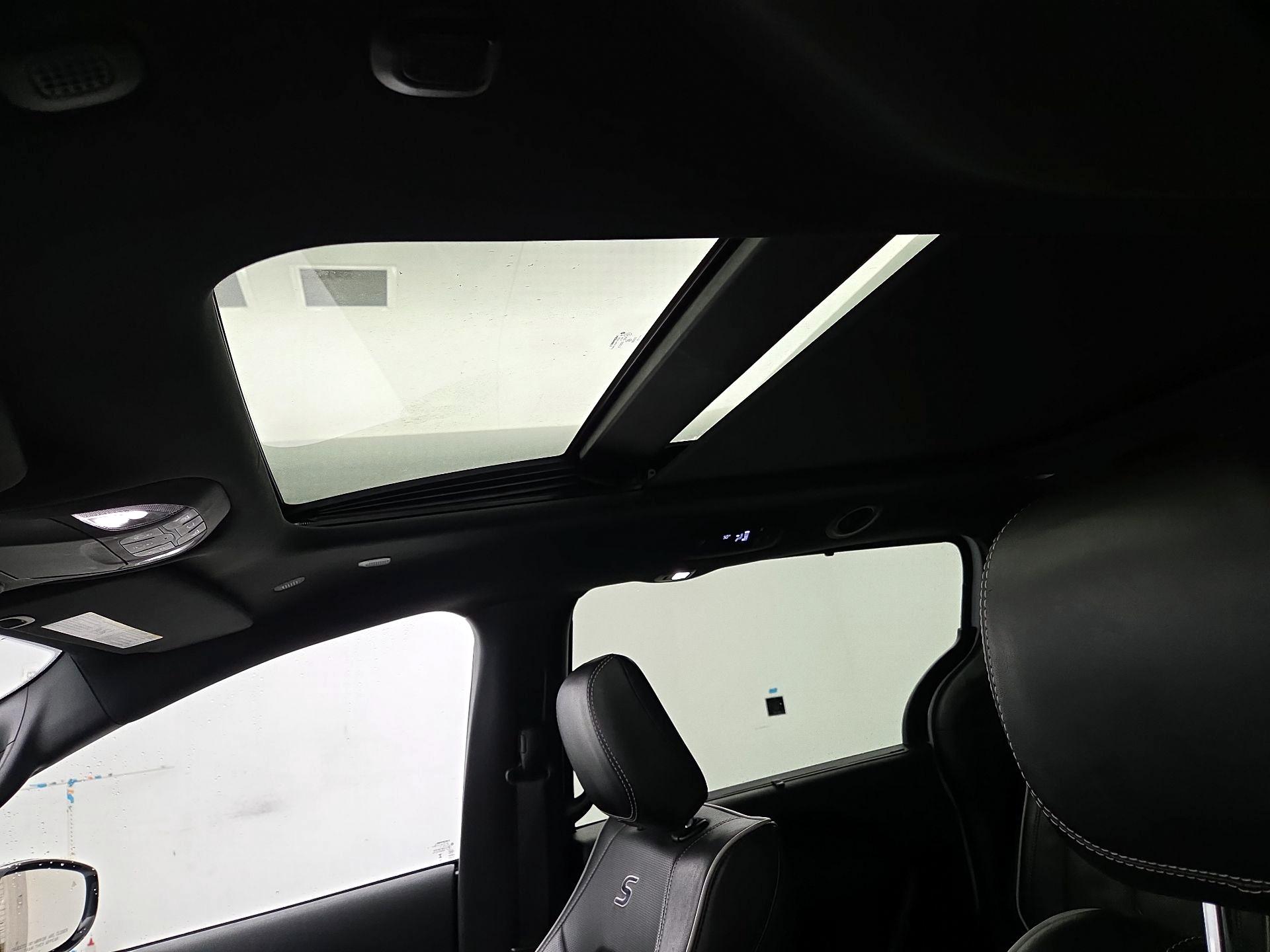 Thumbnail: 2025 Chrysler Pacifica - 20