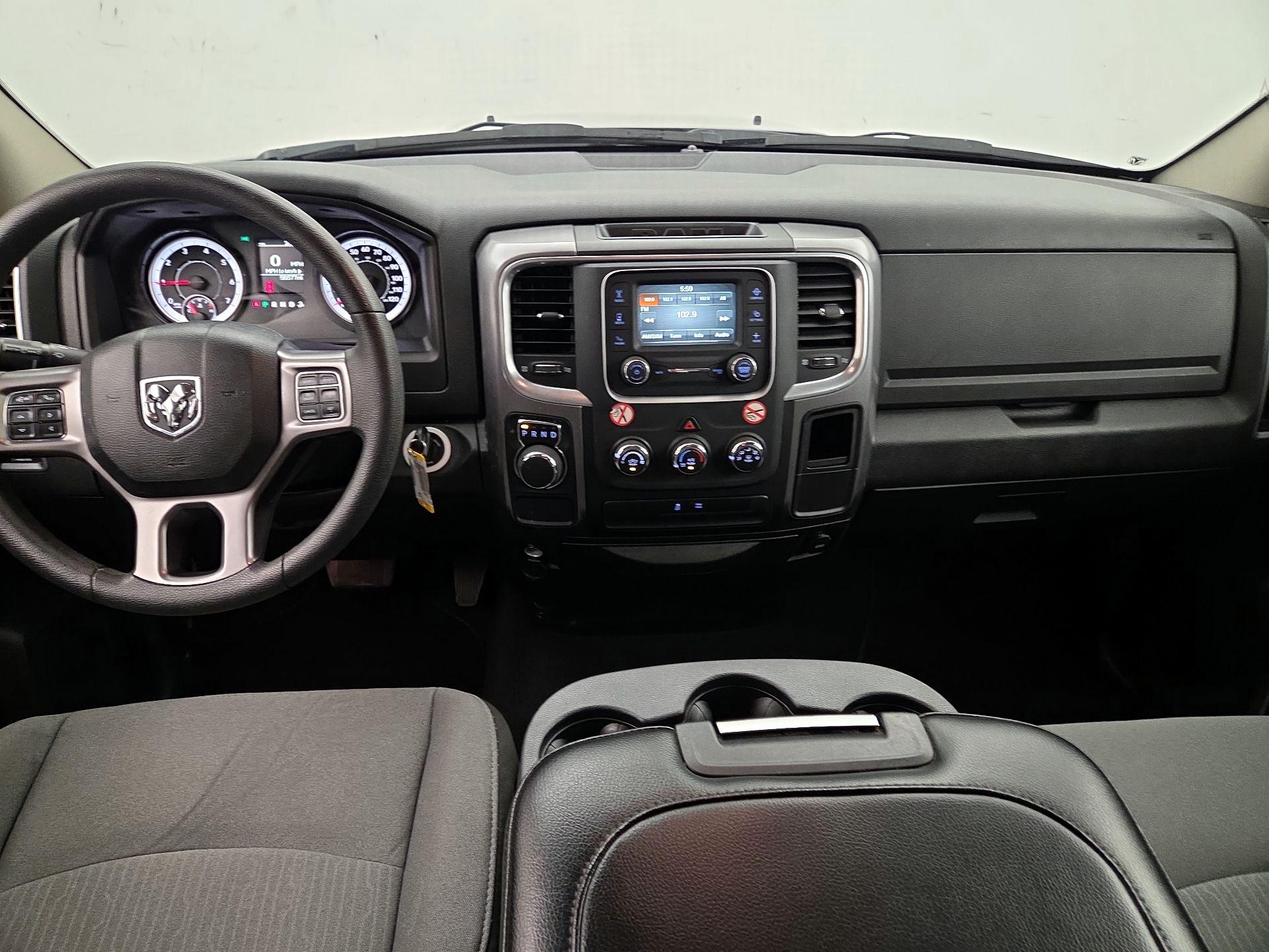 Thumbnail: 2024 RAM 1500 Classic - 9