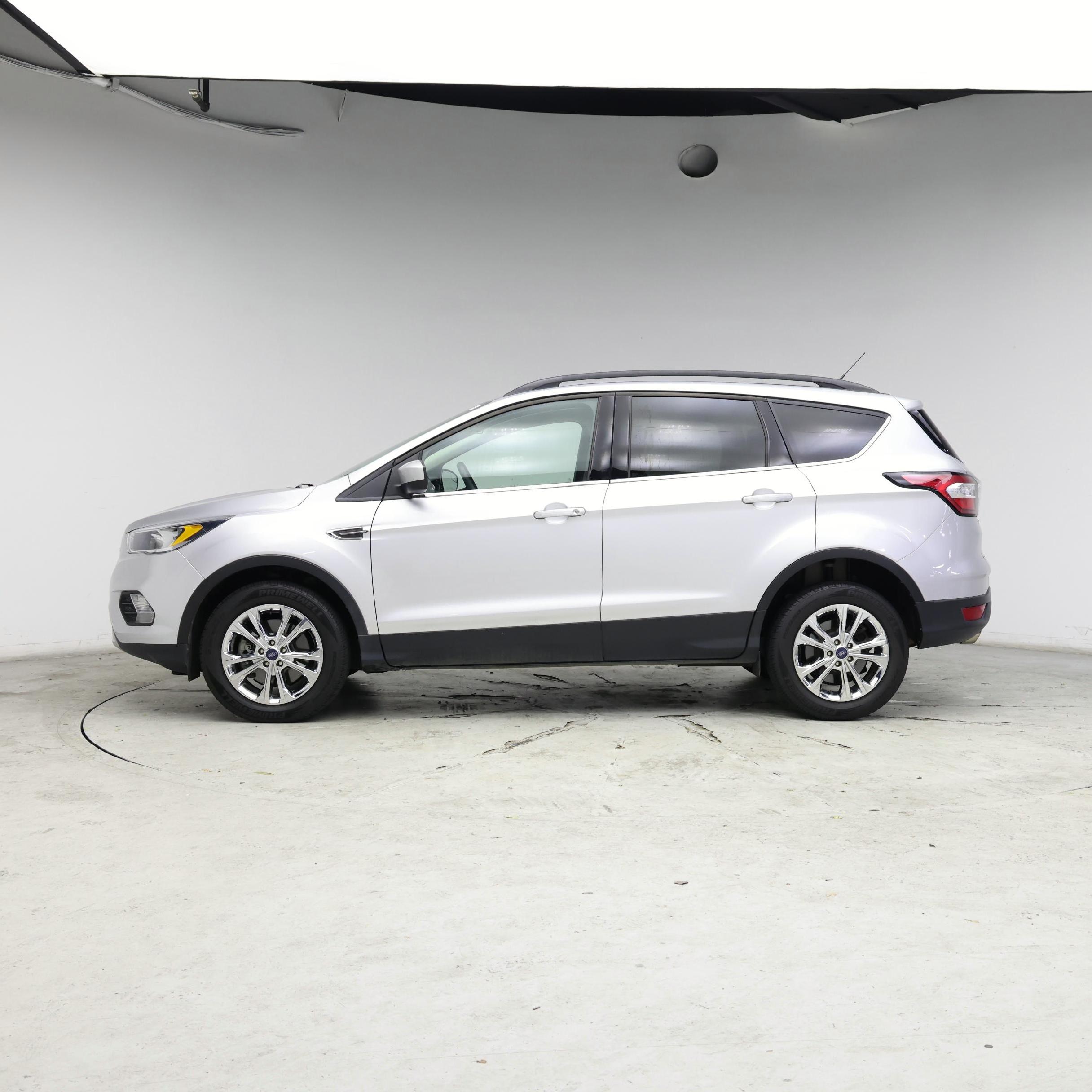 Thumbnail: 2018 Ford Escape - 3