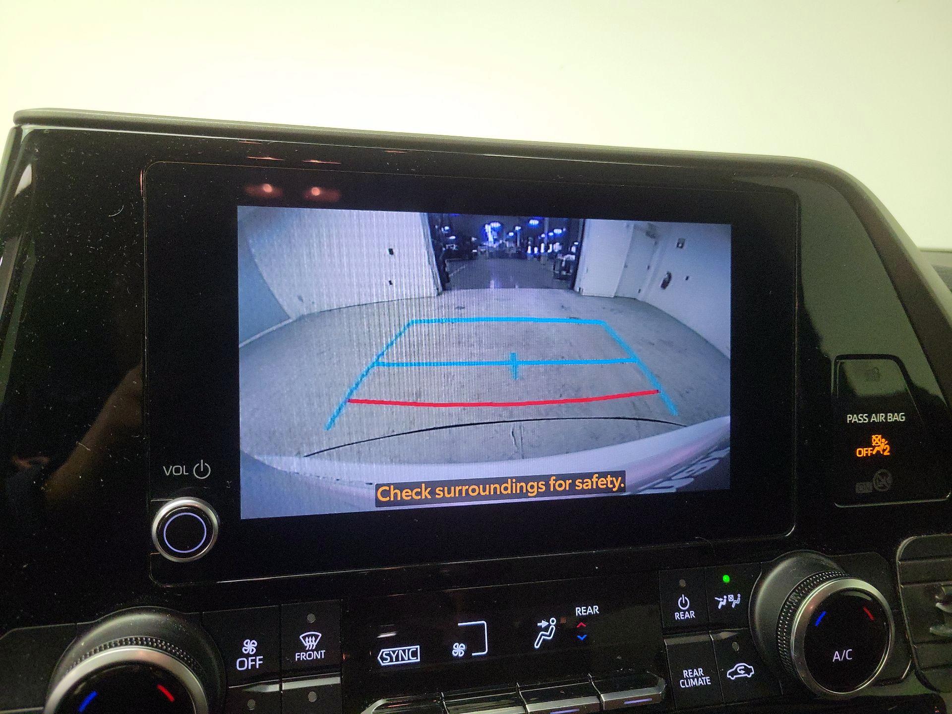 Thumbnail: 2023 Toyota Highlander - 14