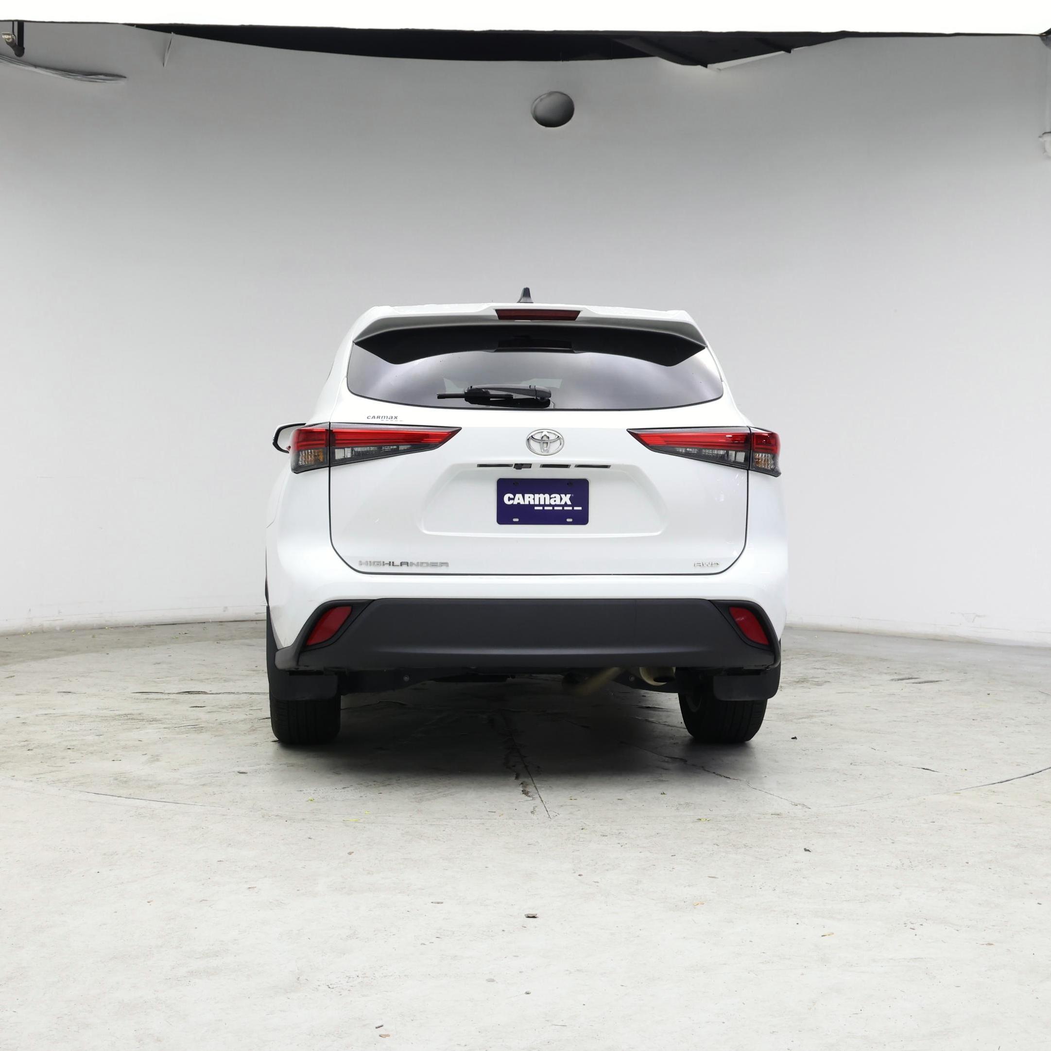 Thumbnail: 2023 Toyota Highlander - 6