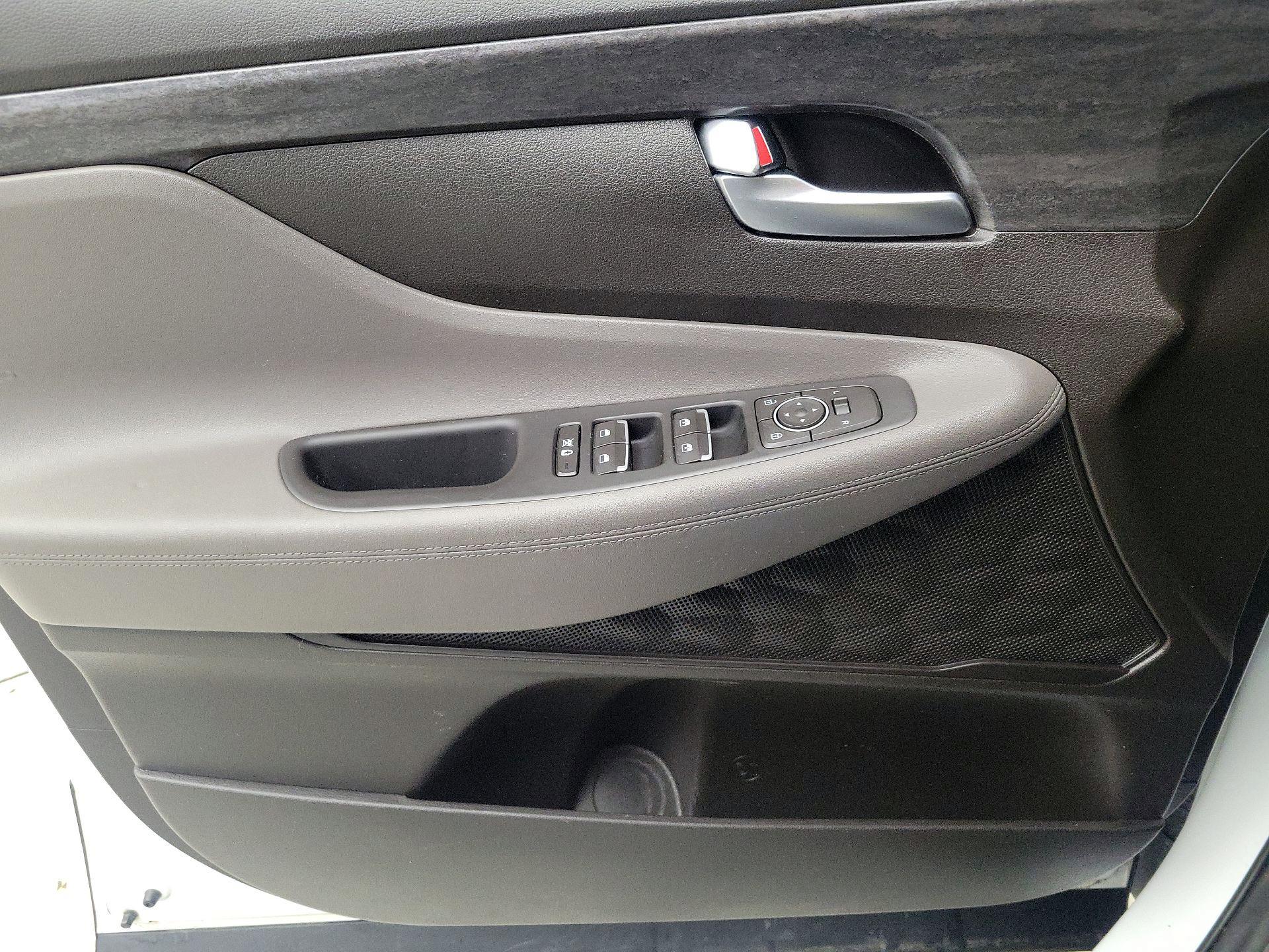 Thumbnail: 2019 Hyundai Santa Fe - 12