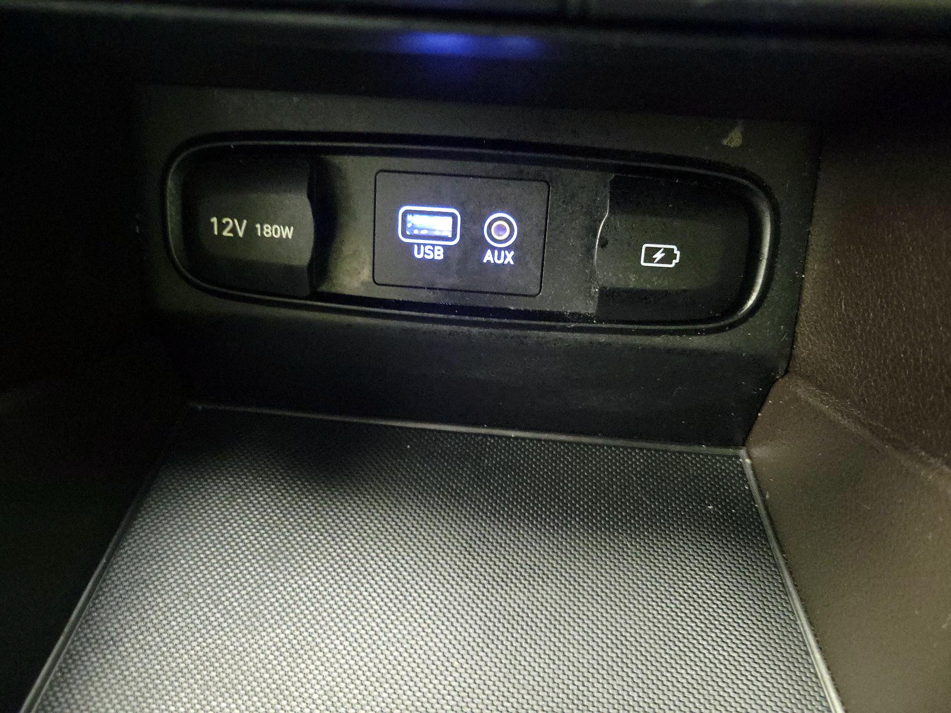 Thumbnail: 2019 Hyundai Santa Fe - 18