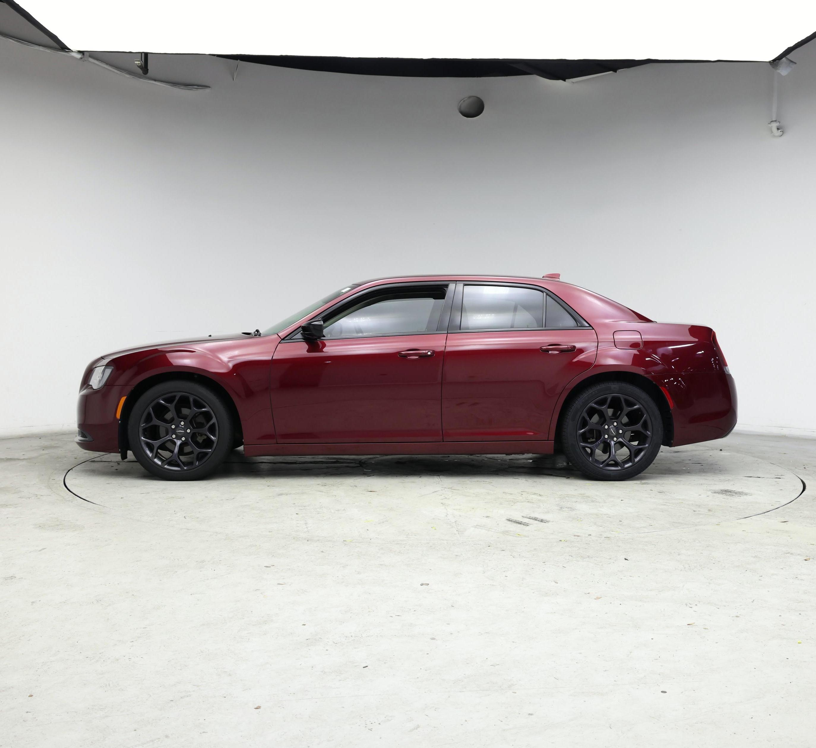 Thumbnail: 2019 Chrysler 300 - 3