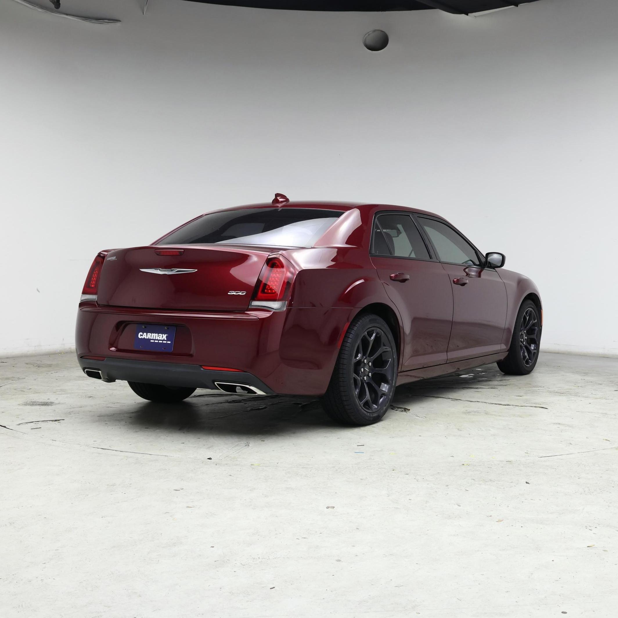 Thumbnail: 2019 Chrysler 300 - 8