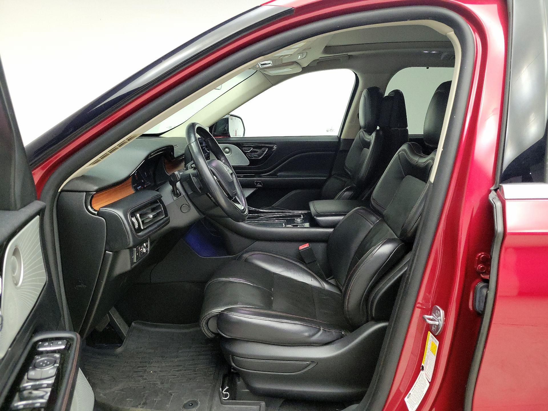 Thumbnail: 2020 Lincoln Aviator - 11