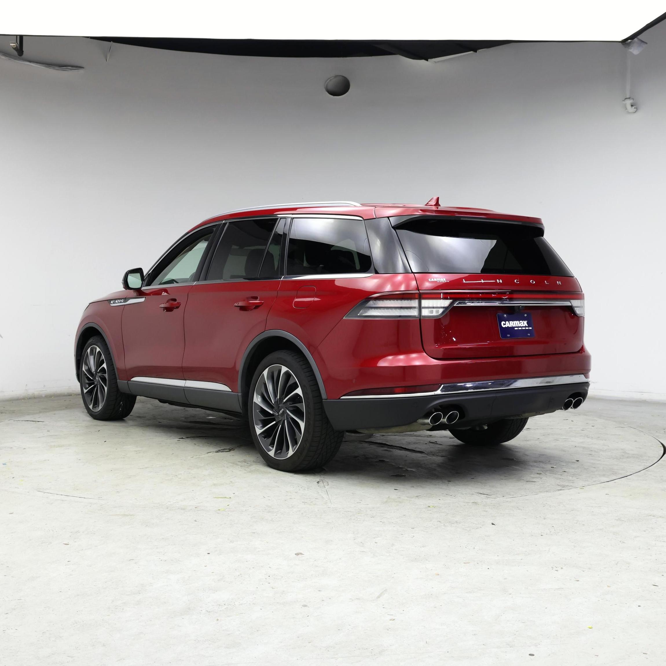 Thumbnail: 2020 Lincoln Aviator - 2