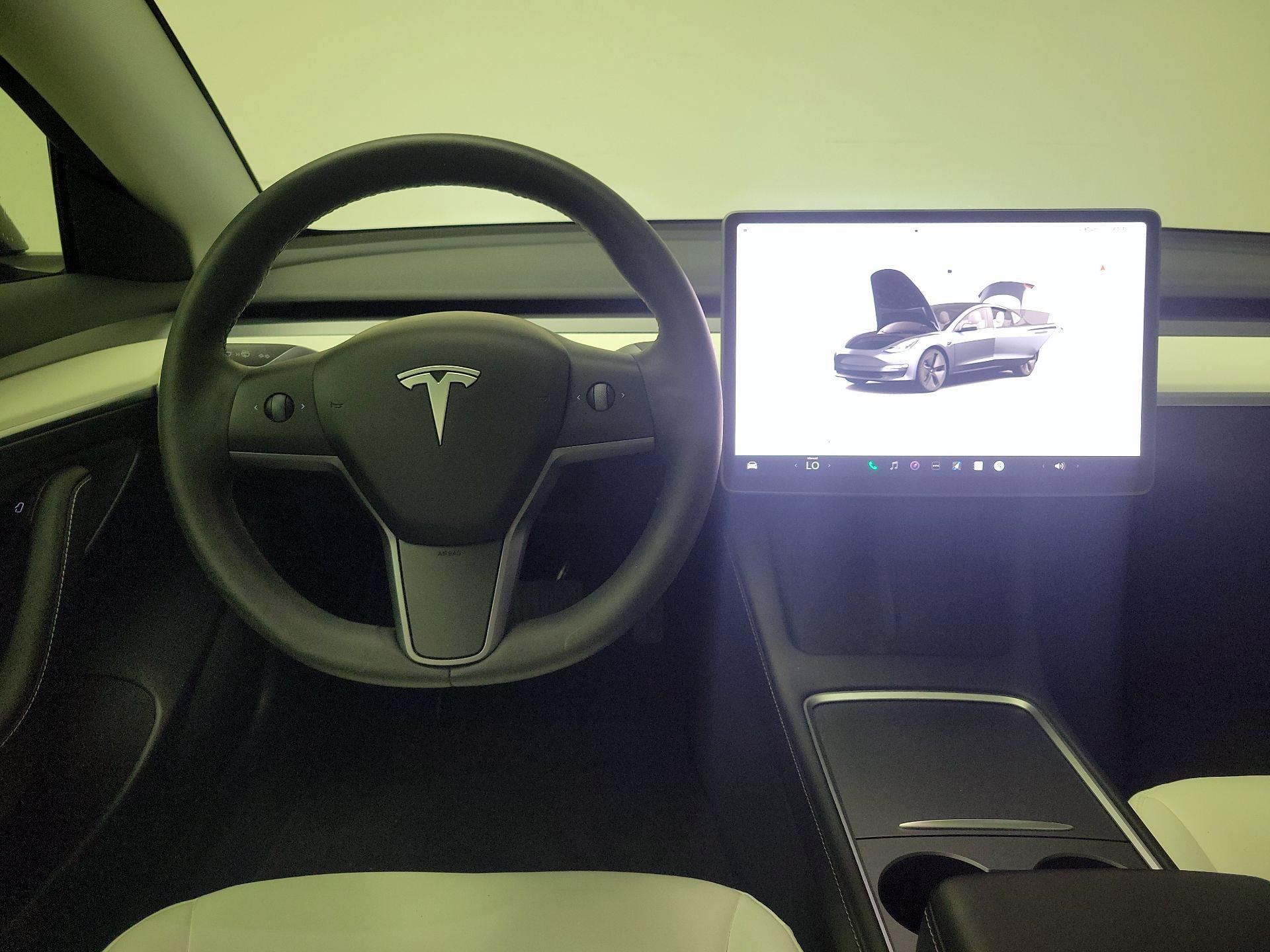 Thumbnail: 2023 Tesla Model 3 - 10