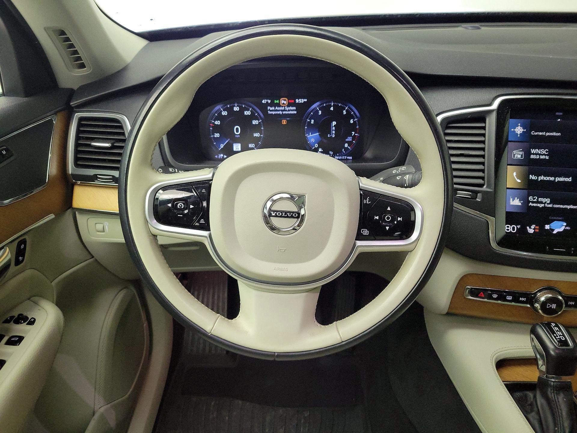 Thumbnail: 2021 Volvo XC90 - 10