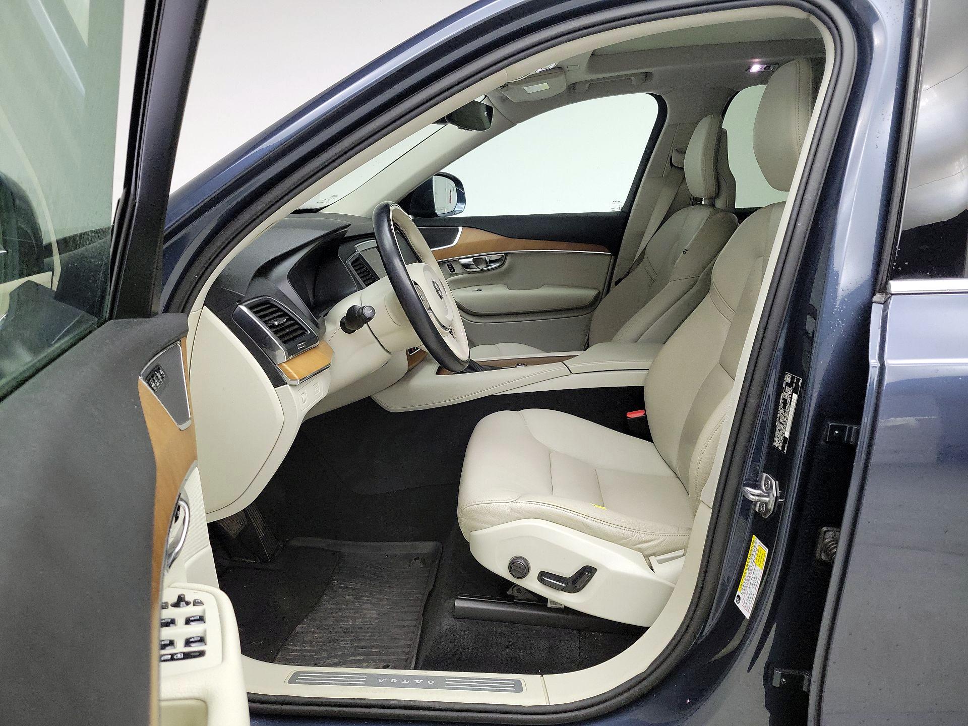 Thumbnail: 2021 Volvo XC90 - 11