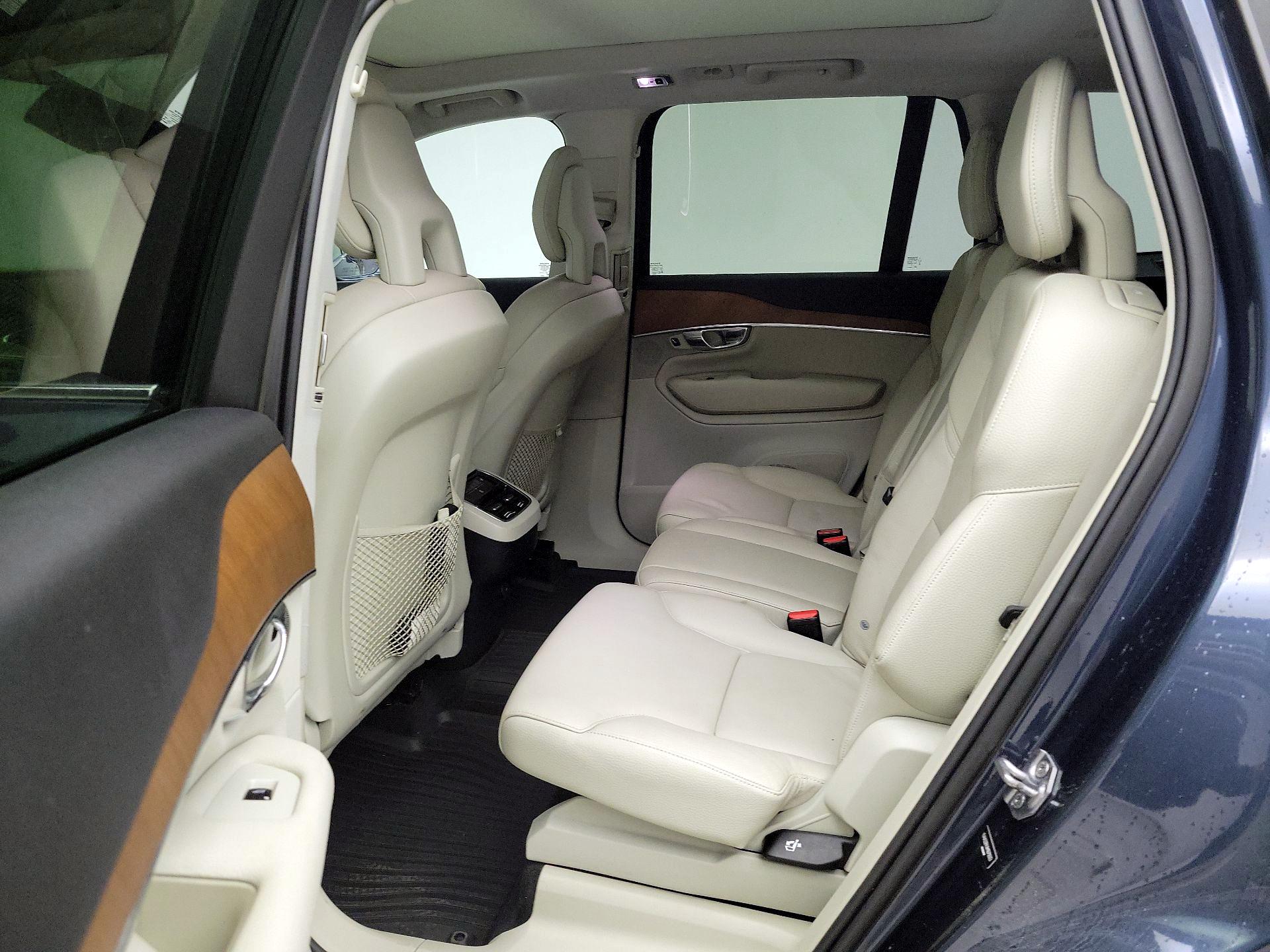 Thumbnail: 2021 Volvo XC90 - 20