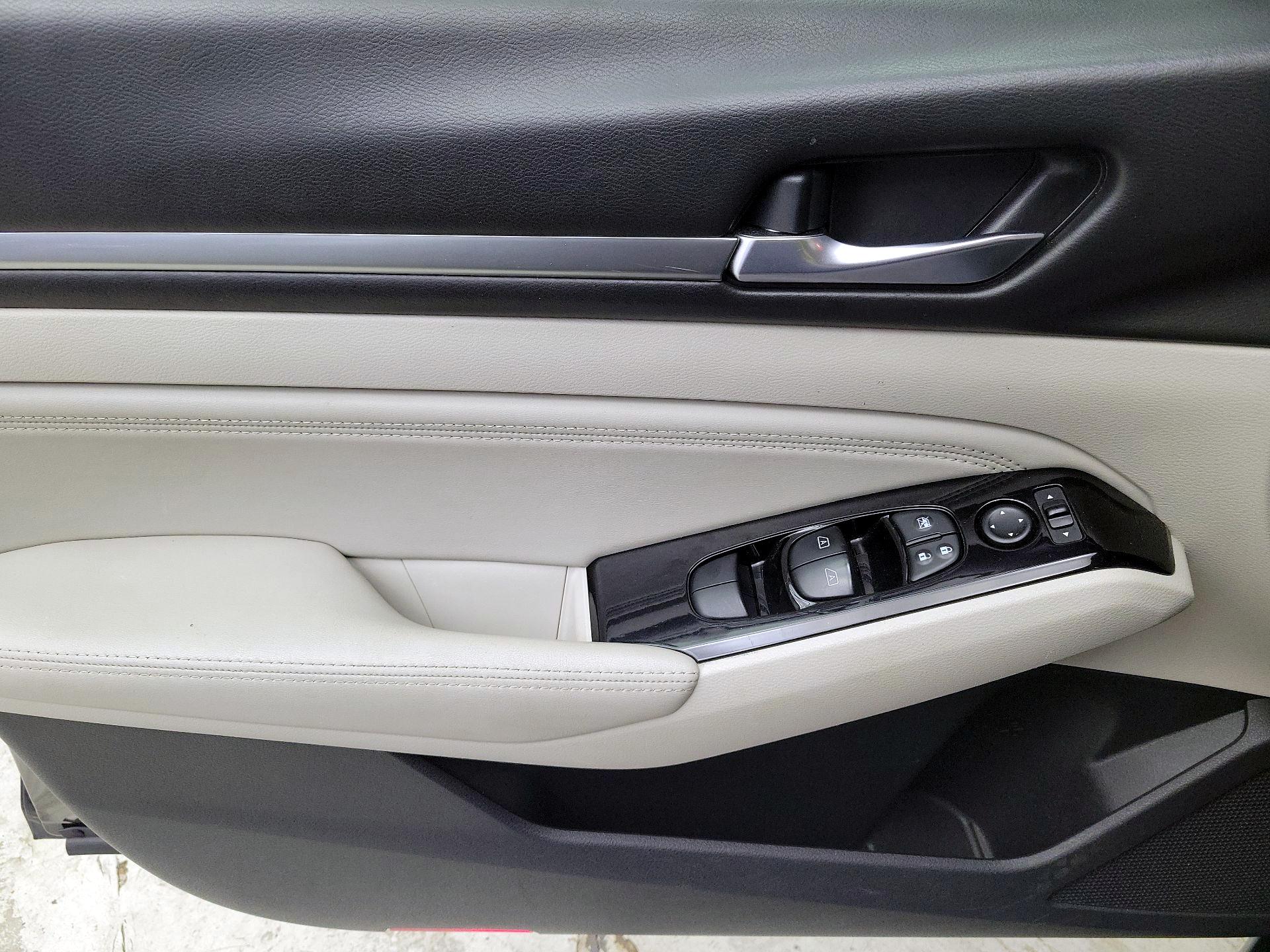 Thumbnail: 2020 Nissan Altima - 12