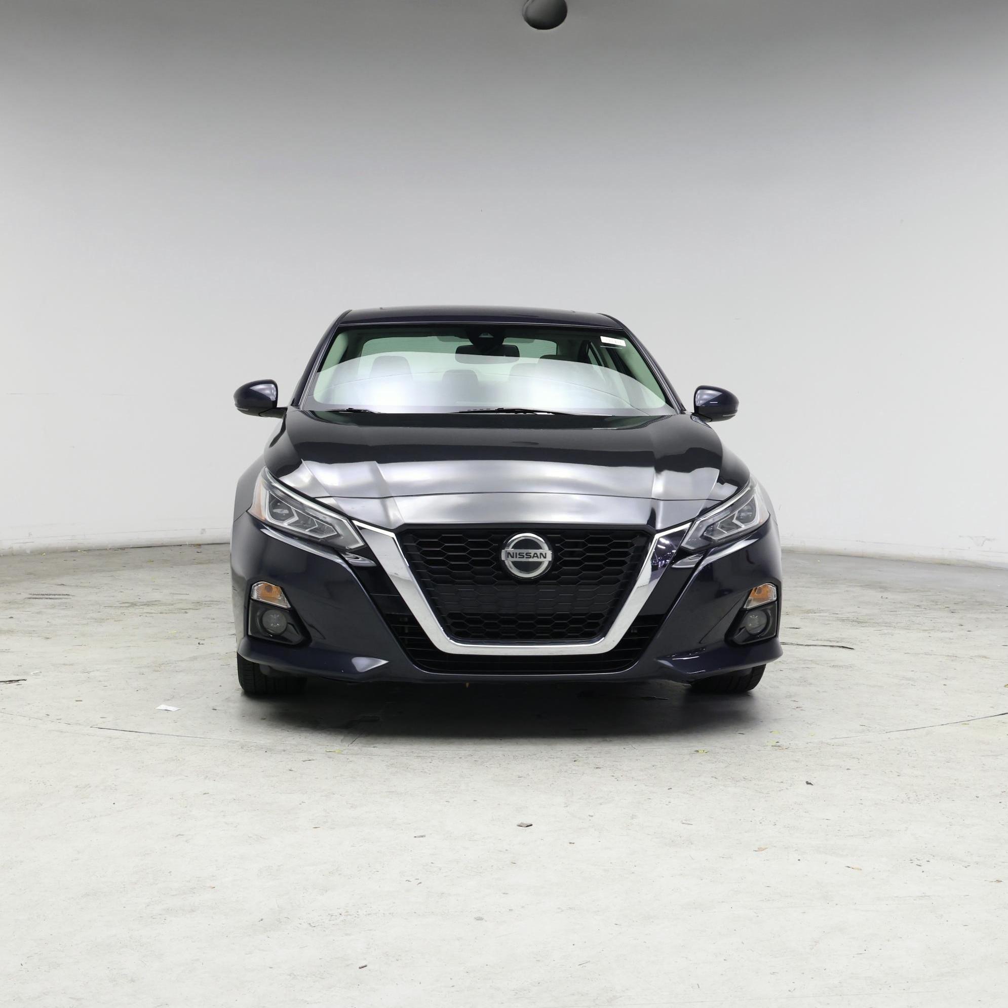 Thumbnail: 2020 Nissan Altima - 5