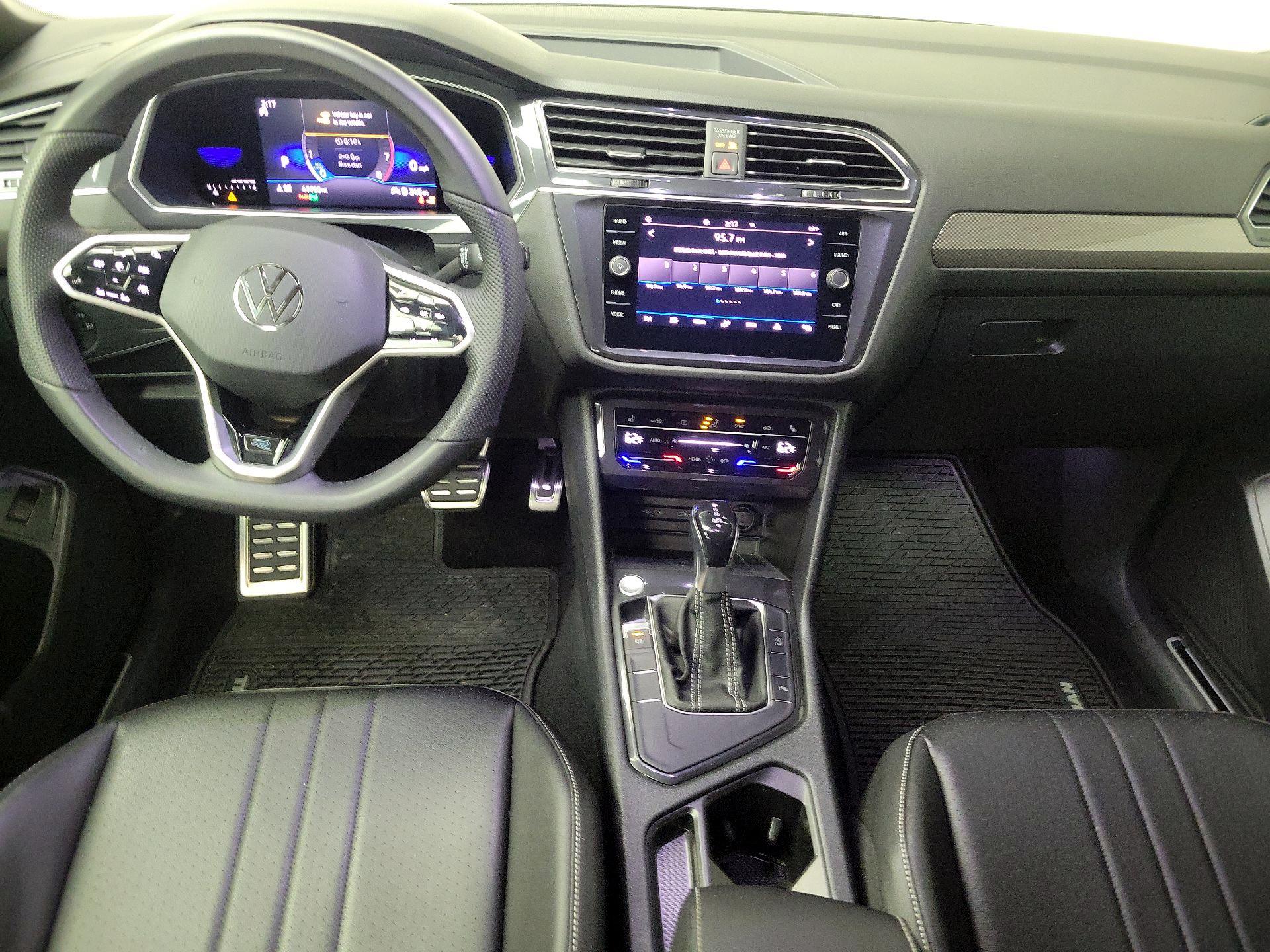 Thumbnail: 2022 Volkswagen Tiguan - 9