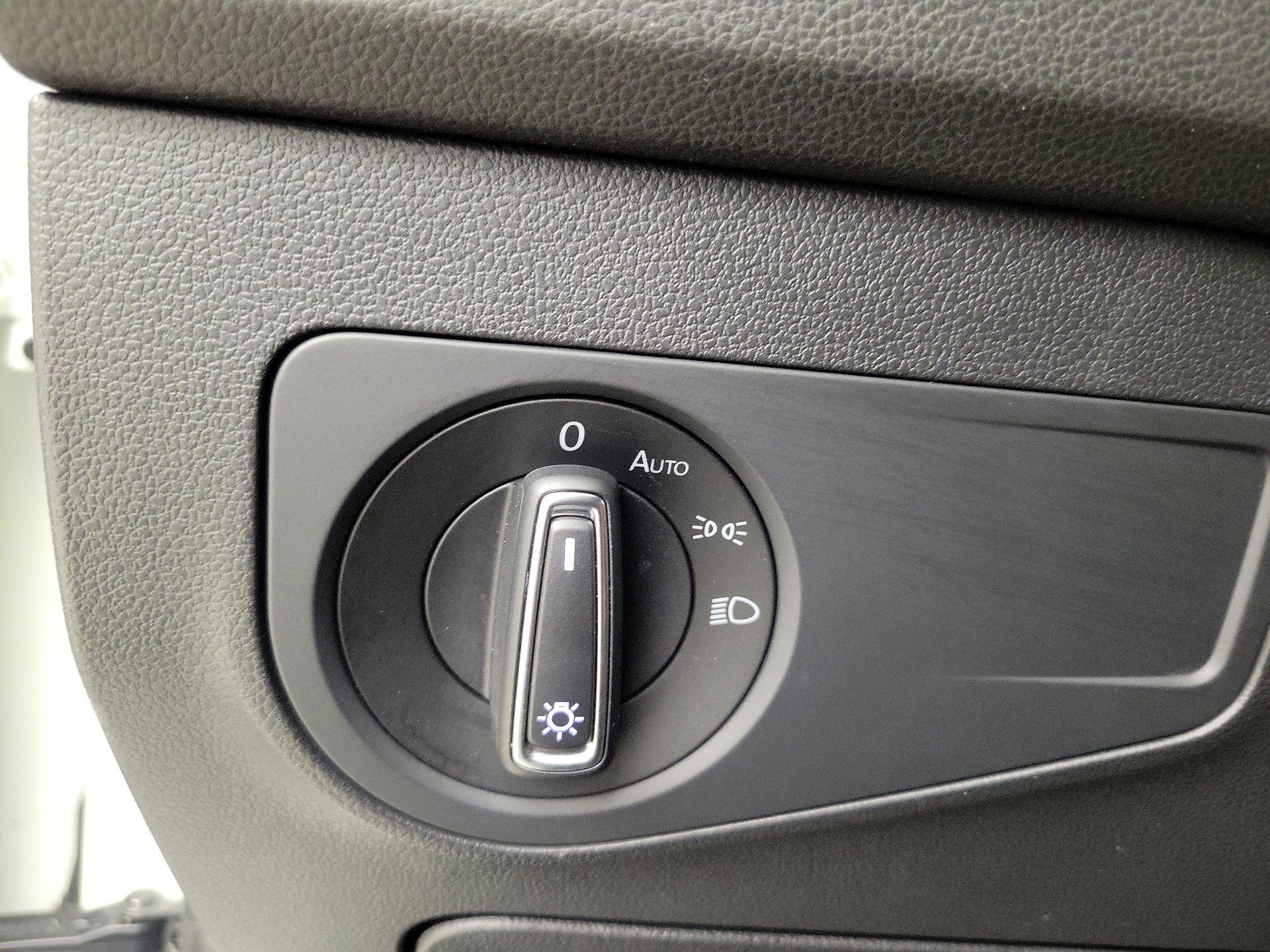 Thumbnail: 2022 Volkswagen Tiguan - 13