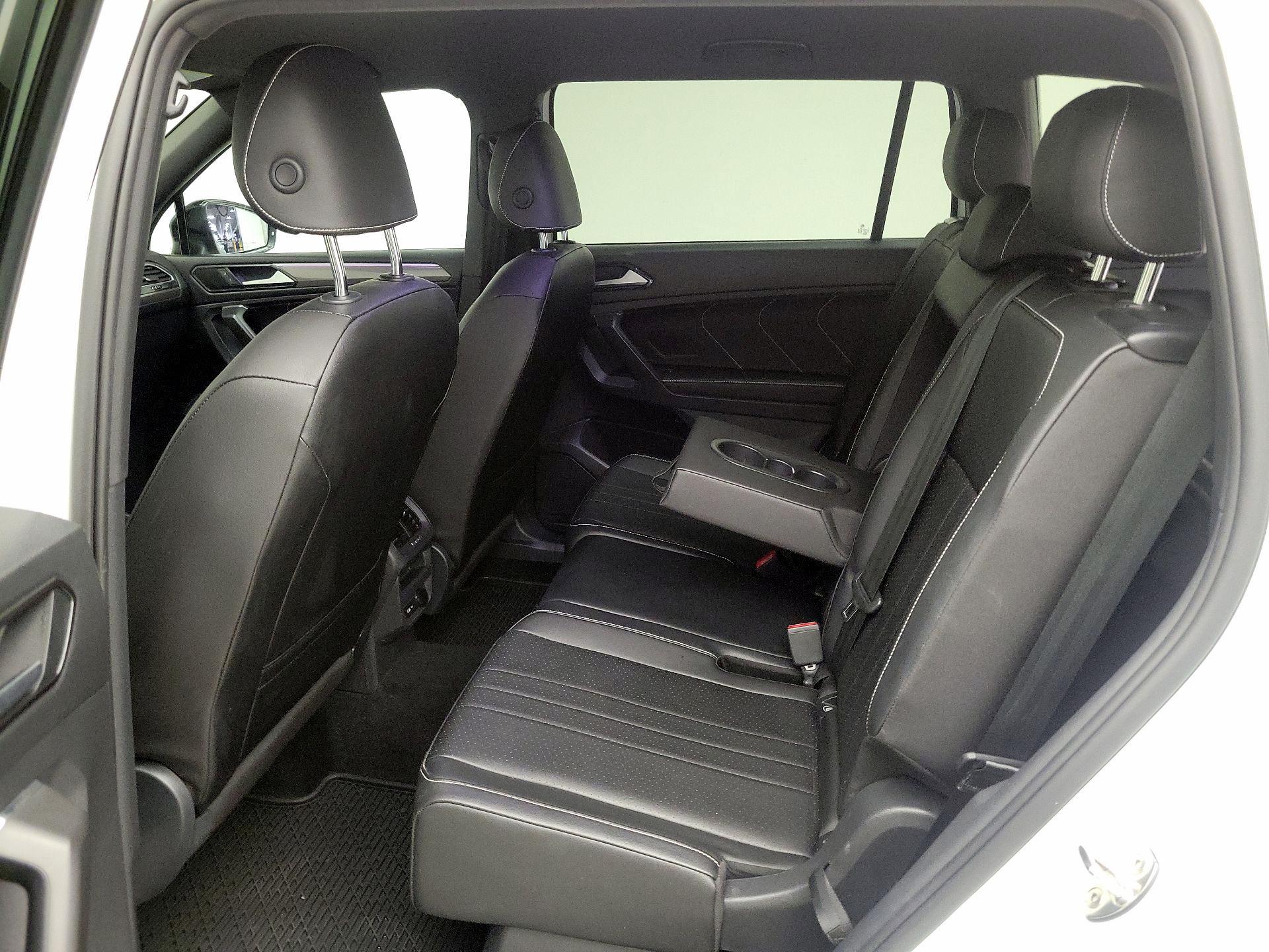 Thumbnail: 2022 Volkswagen Tiguan - 19