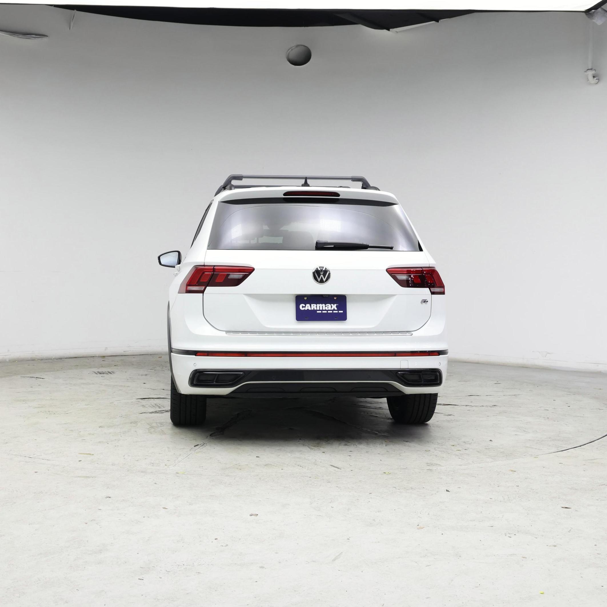 Thumbnail: 2022 Volkswagen Tiguan - 6