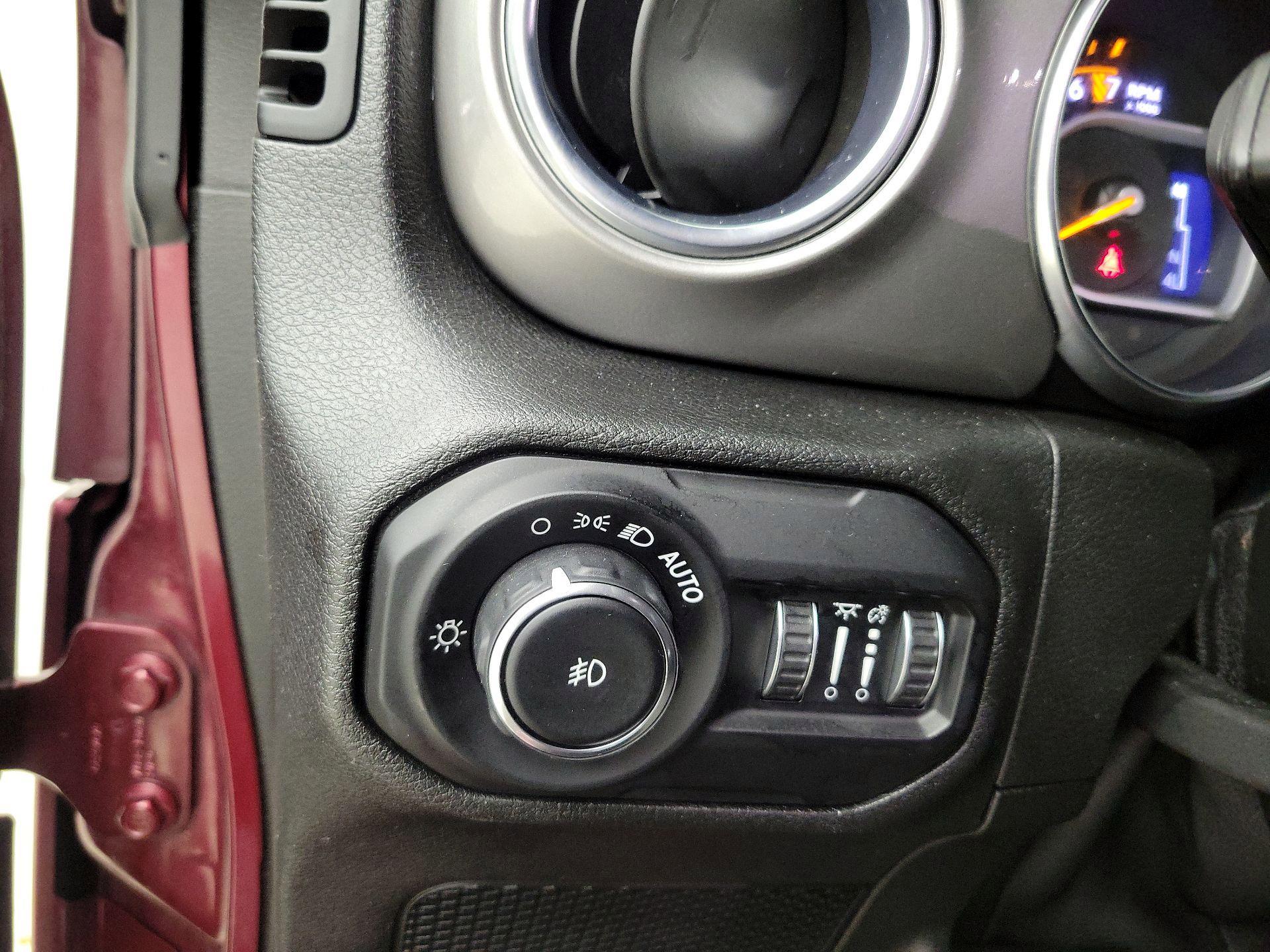 Thumbnail: 2021 Jeep Wrangler - 13