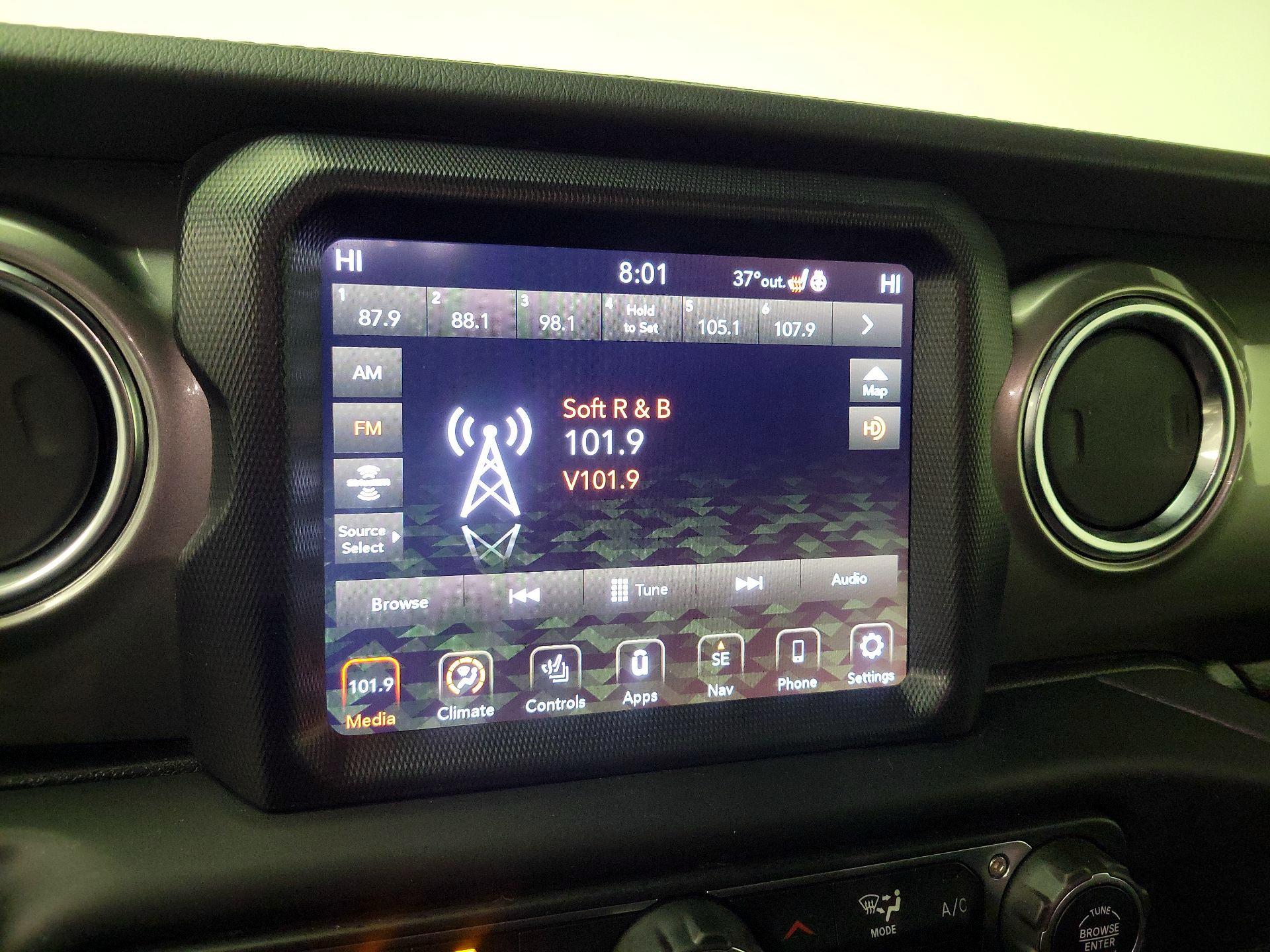 Thumbnail: 2021 Jeep Wrangler - 16