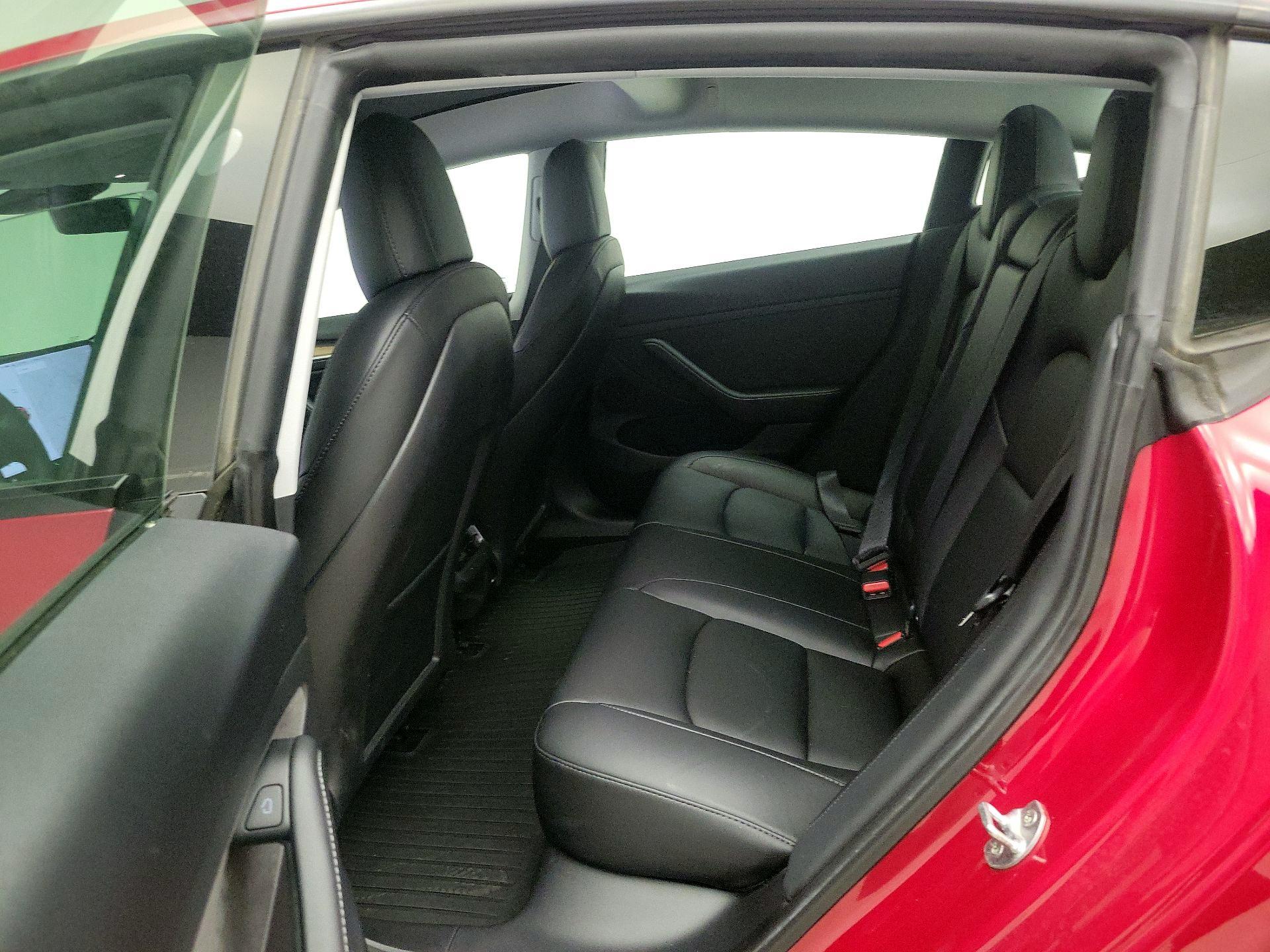 Thumbnail: 2021 Tesla Model 3 - 20