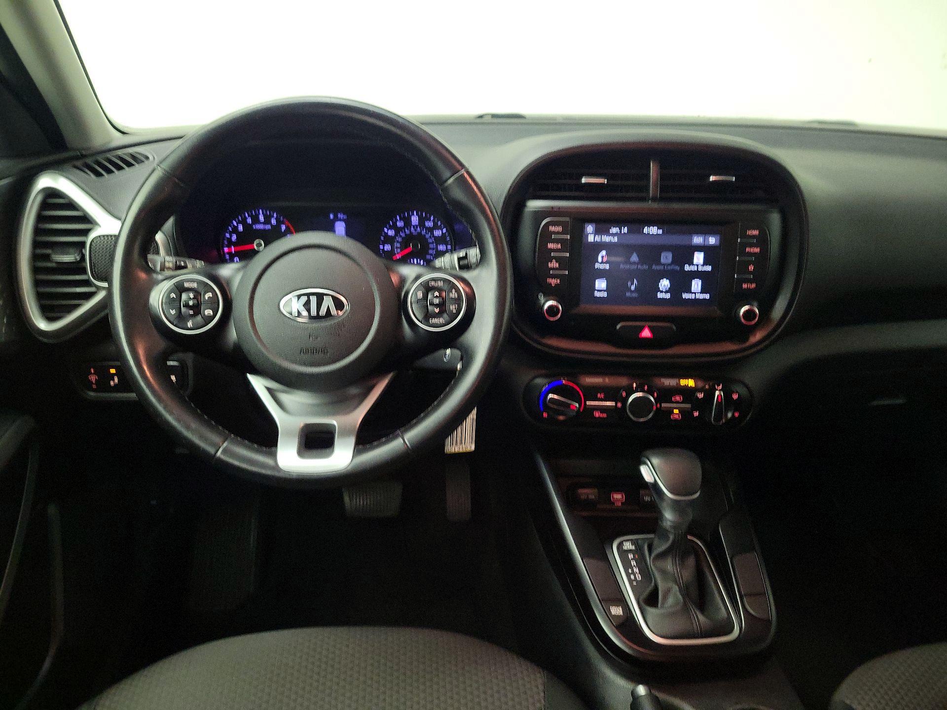 Thumbnail: 2020 Kia Soul - 10