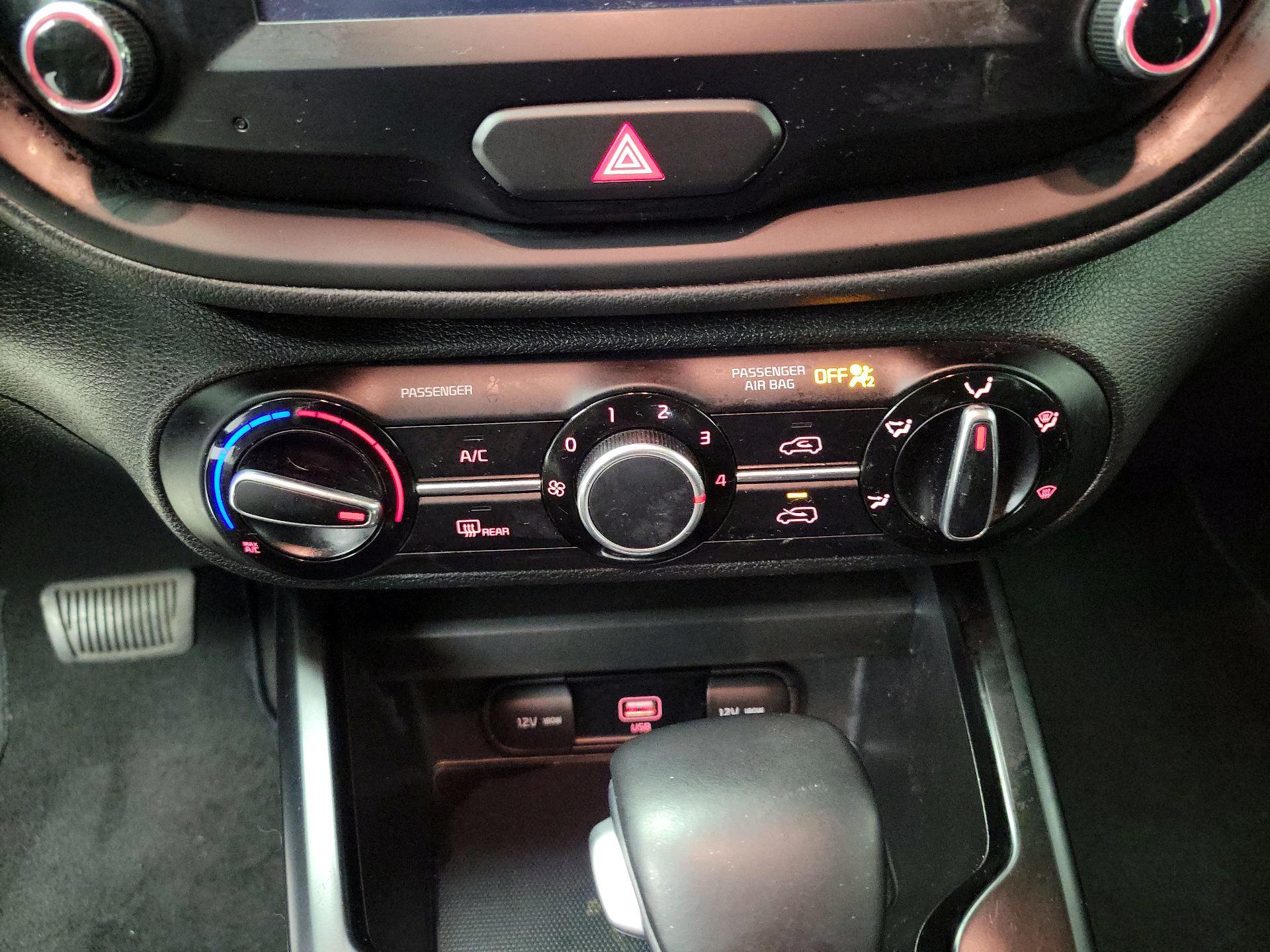 Thumbnail: 2020 Kia Soul - 16