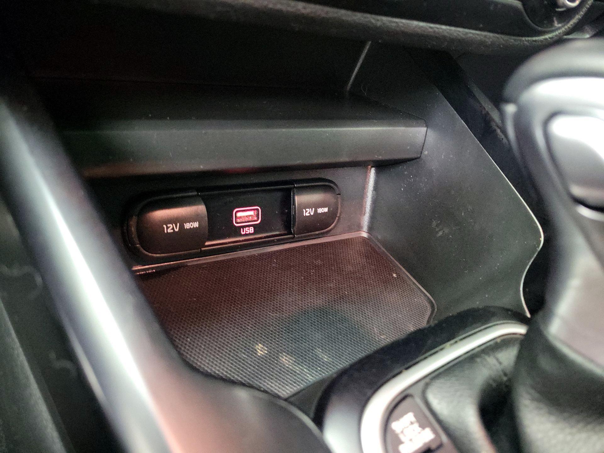 Thumbnail: 2020 Kia Soul - 18