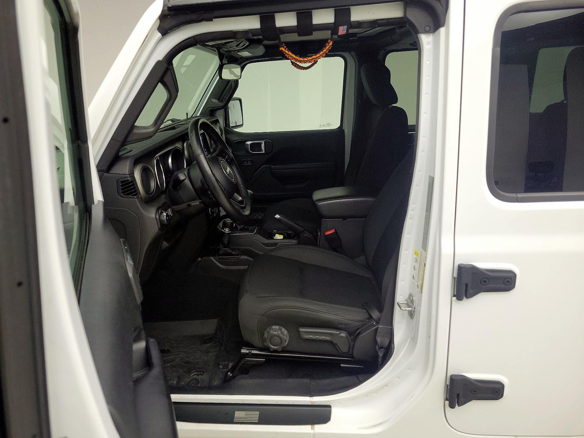 Thumbnail: 2018 Jeep Wrangler - 11