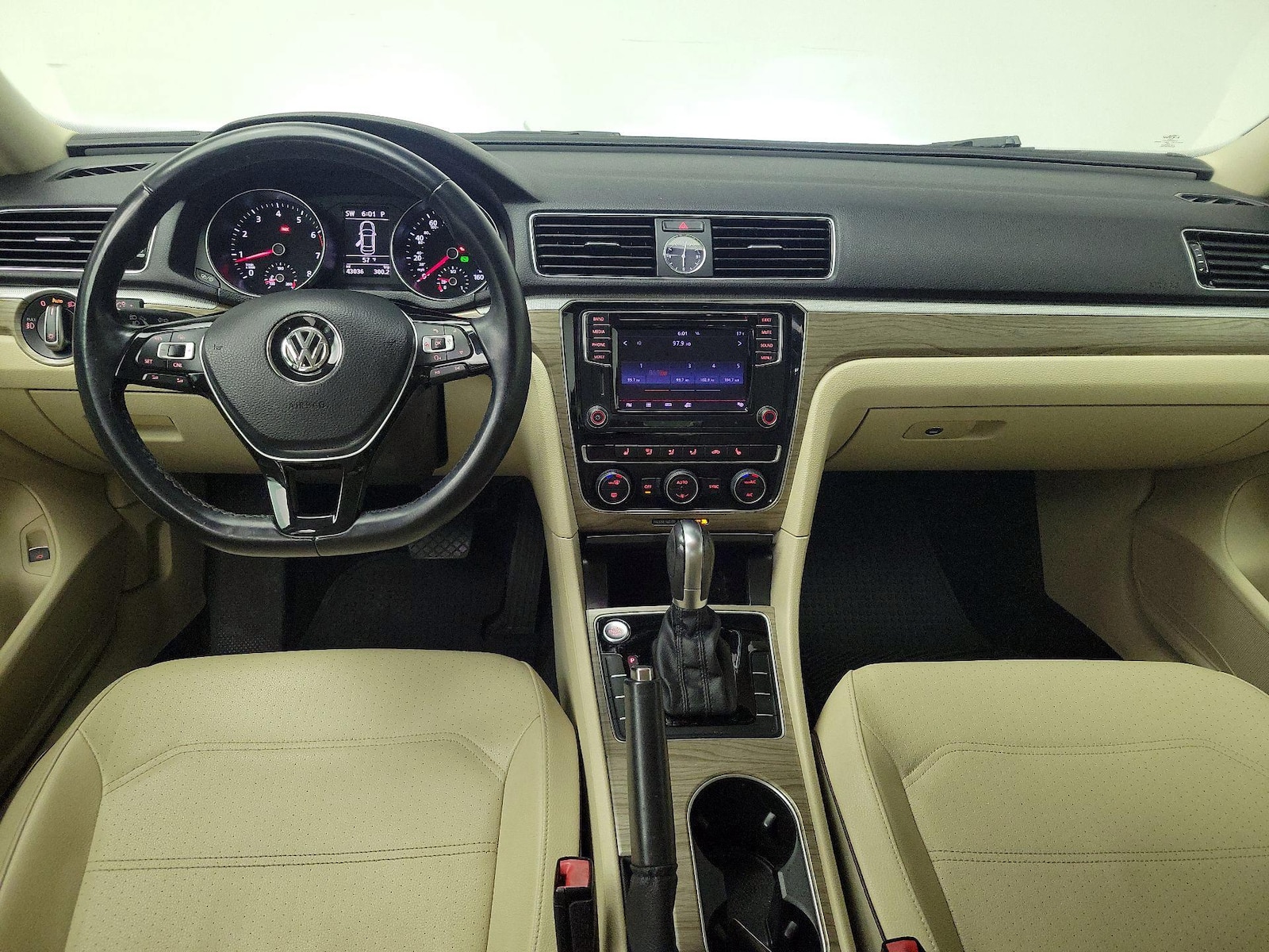 2017 Volkswagen Passat SE - Photo 10