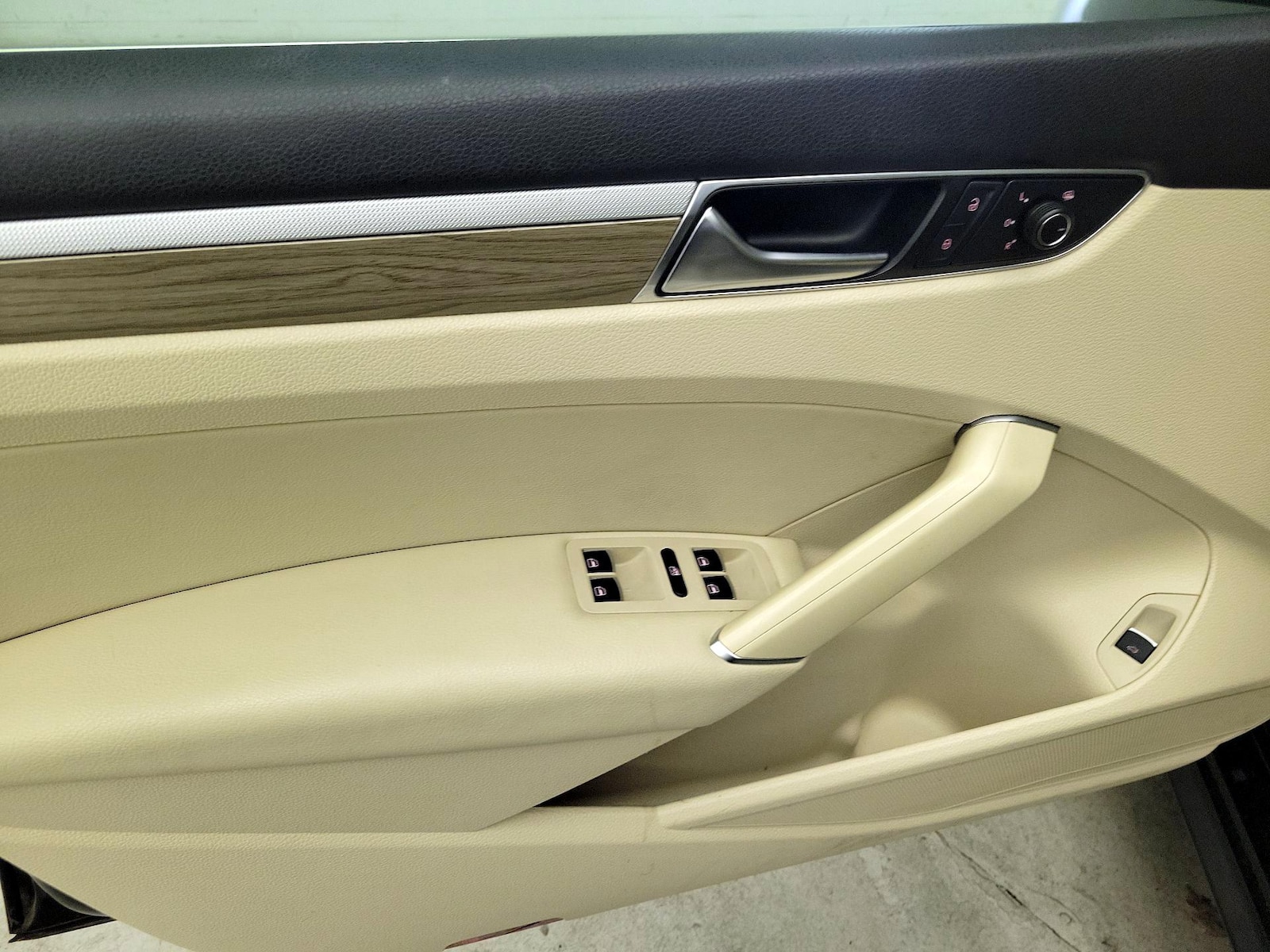 2017 Volkswagen Passat SE - Photo 13