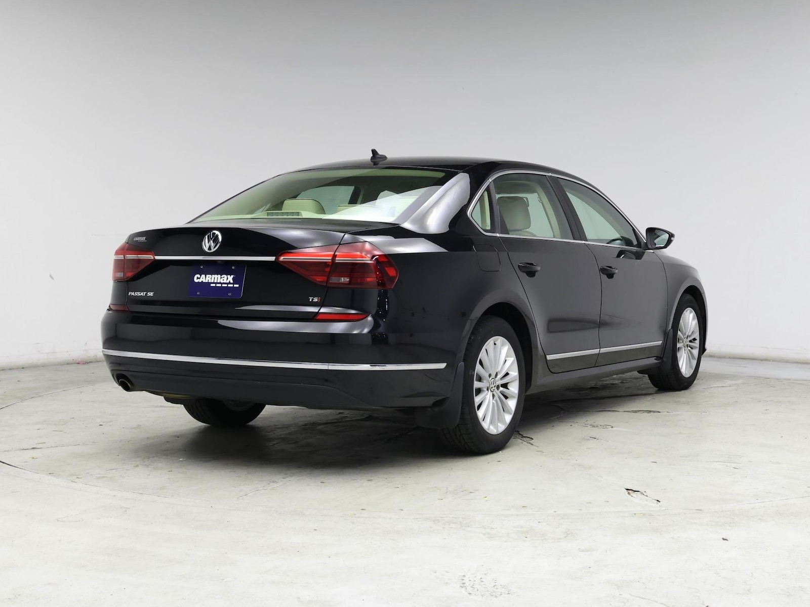 2017 Volkswagen Passat SE - Photo 9