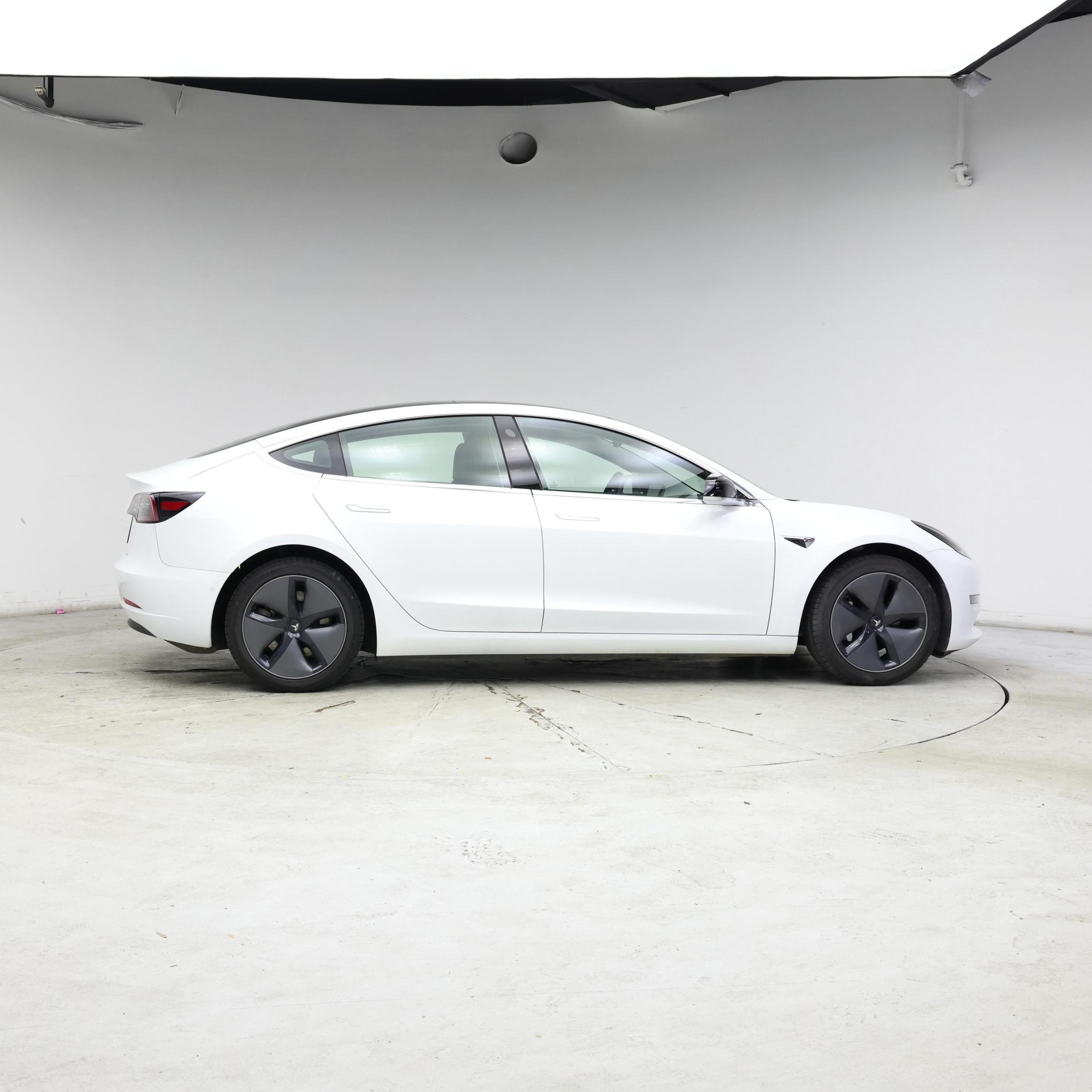 Thumbnail: 2020 Tesla Model 3 - 7