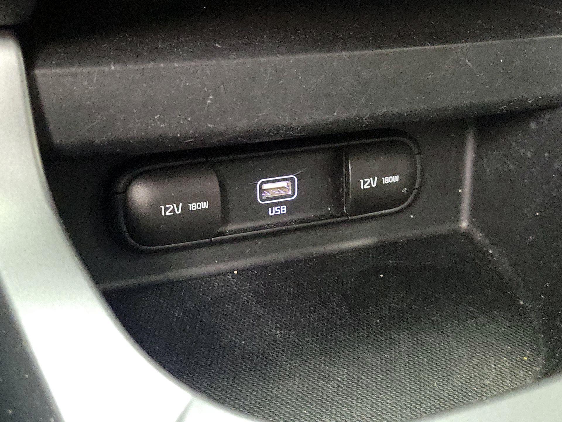 Thumbnail: 2021 Kia Seltos - 18