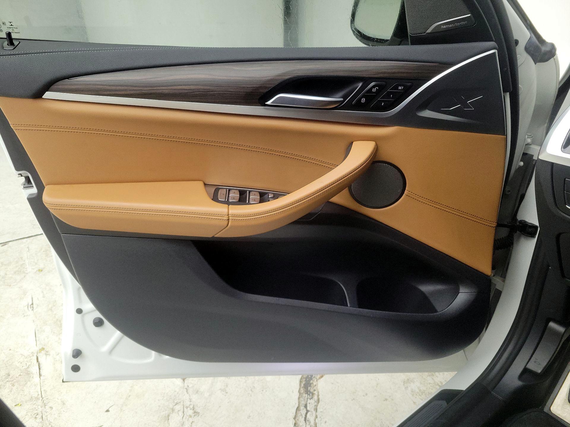 Thumbnail: 2021 BMW X3 - 12