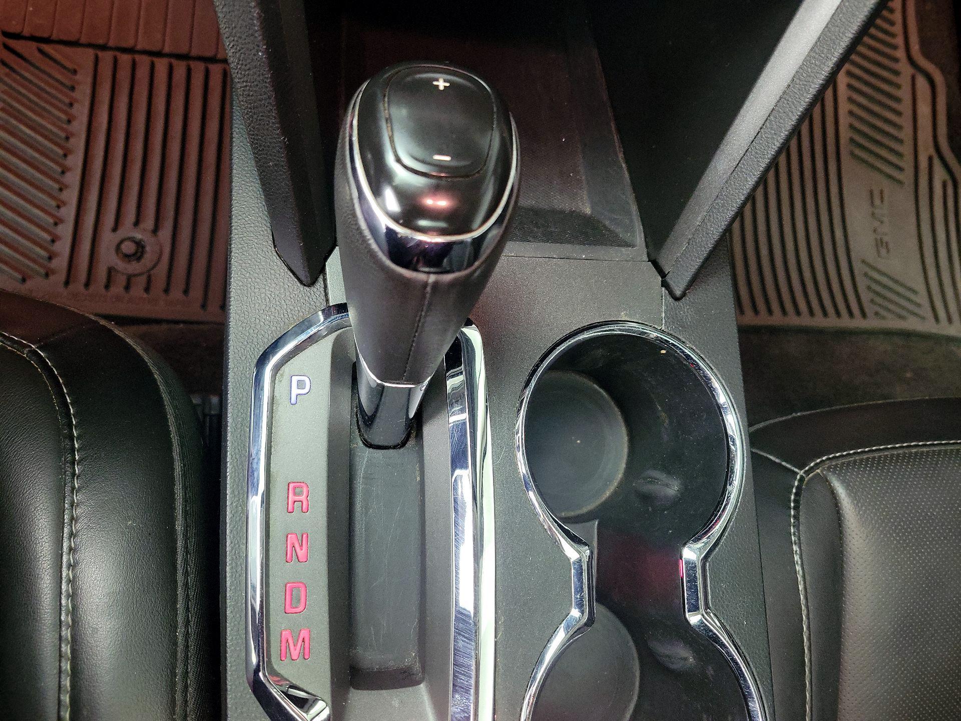 Thumbnail: 2016 GMC Terrain - 17