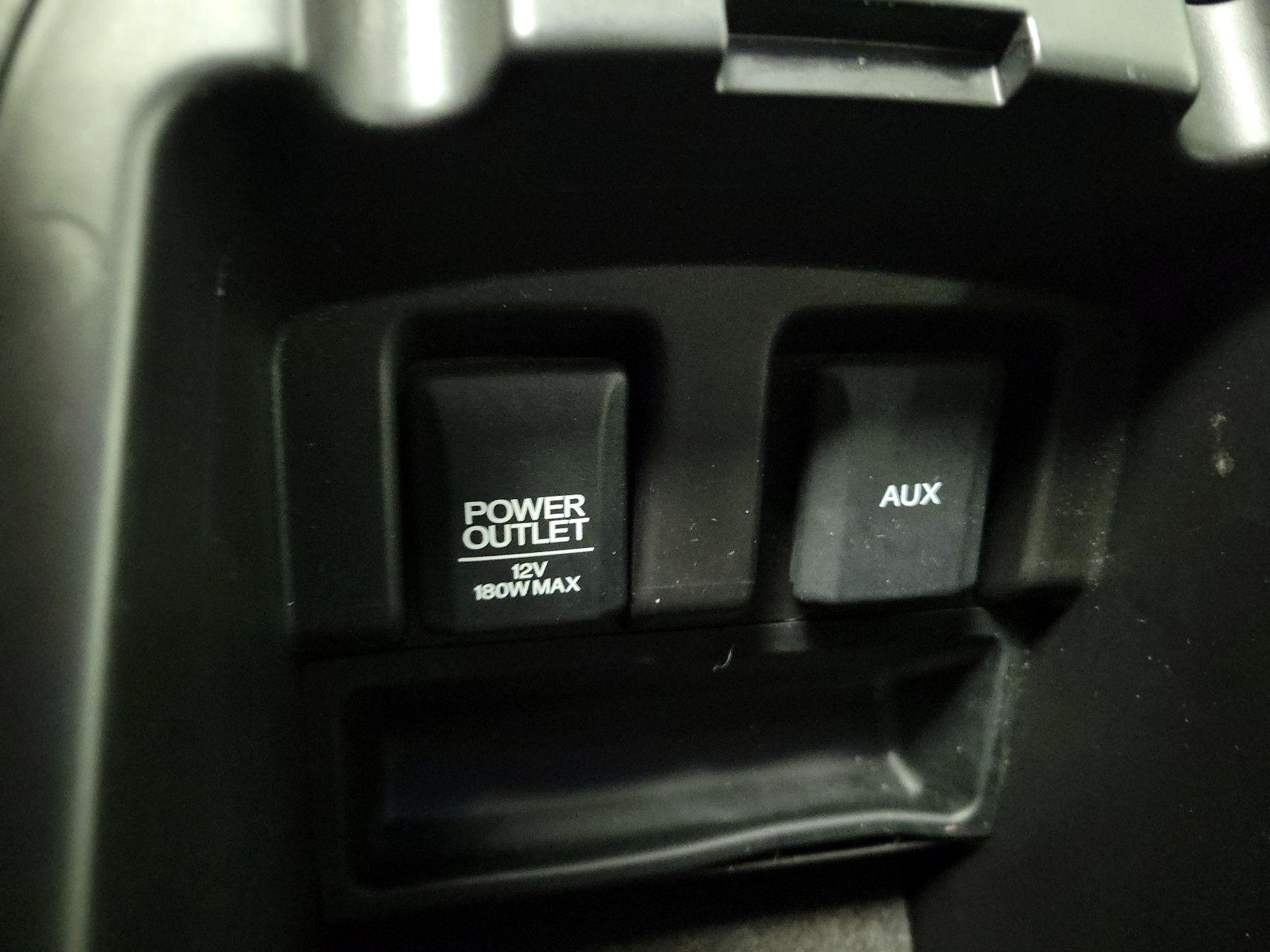 Thumbnail: 2016 Acura TLX - 18