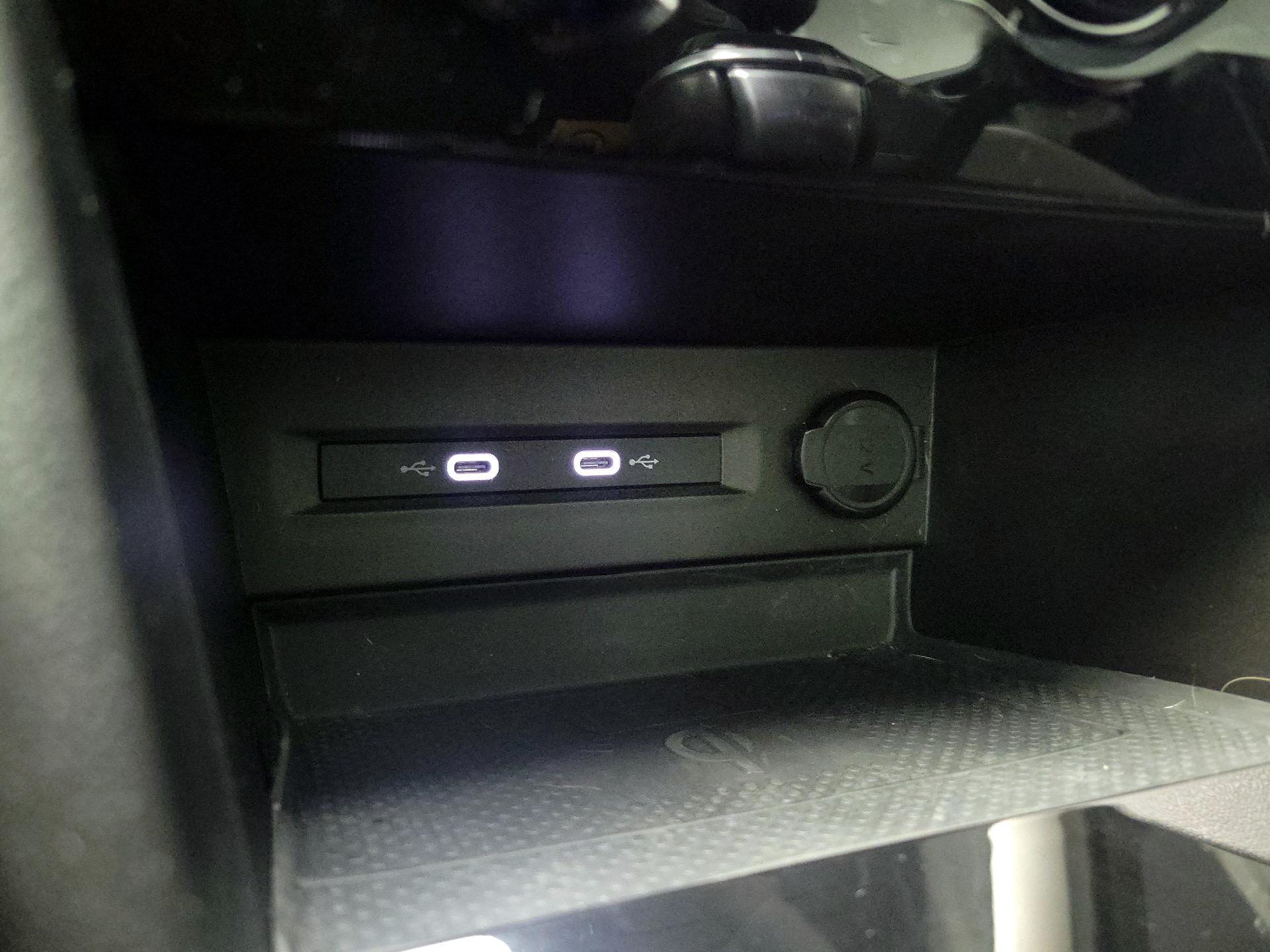 Thumbnail: 2023 Volkswagen Taos - 18