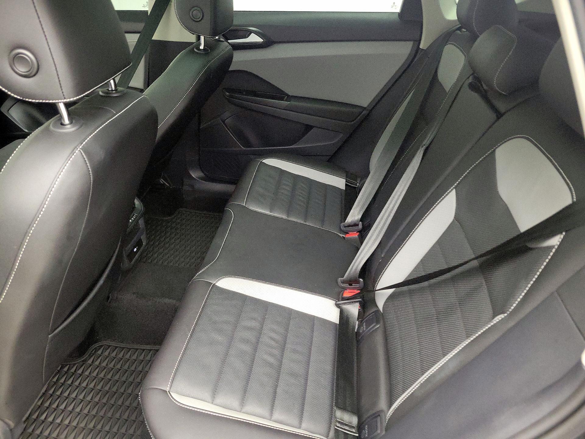 Thumbnail: 2023 Volkswagen Taos - 20