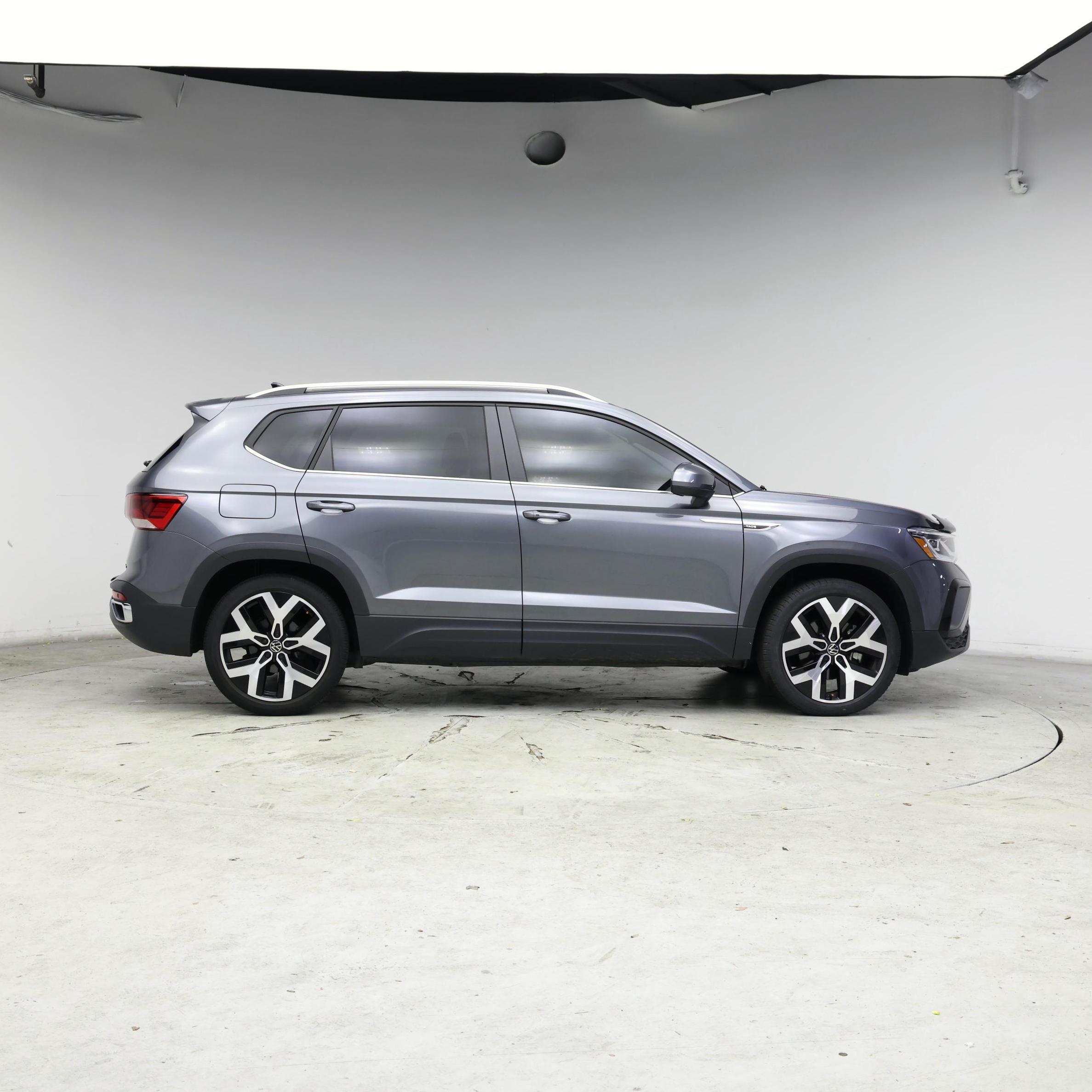 Thumbnail: 2023 Volkswagen Taos - 7