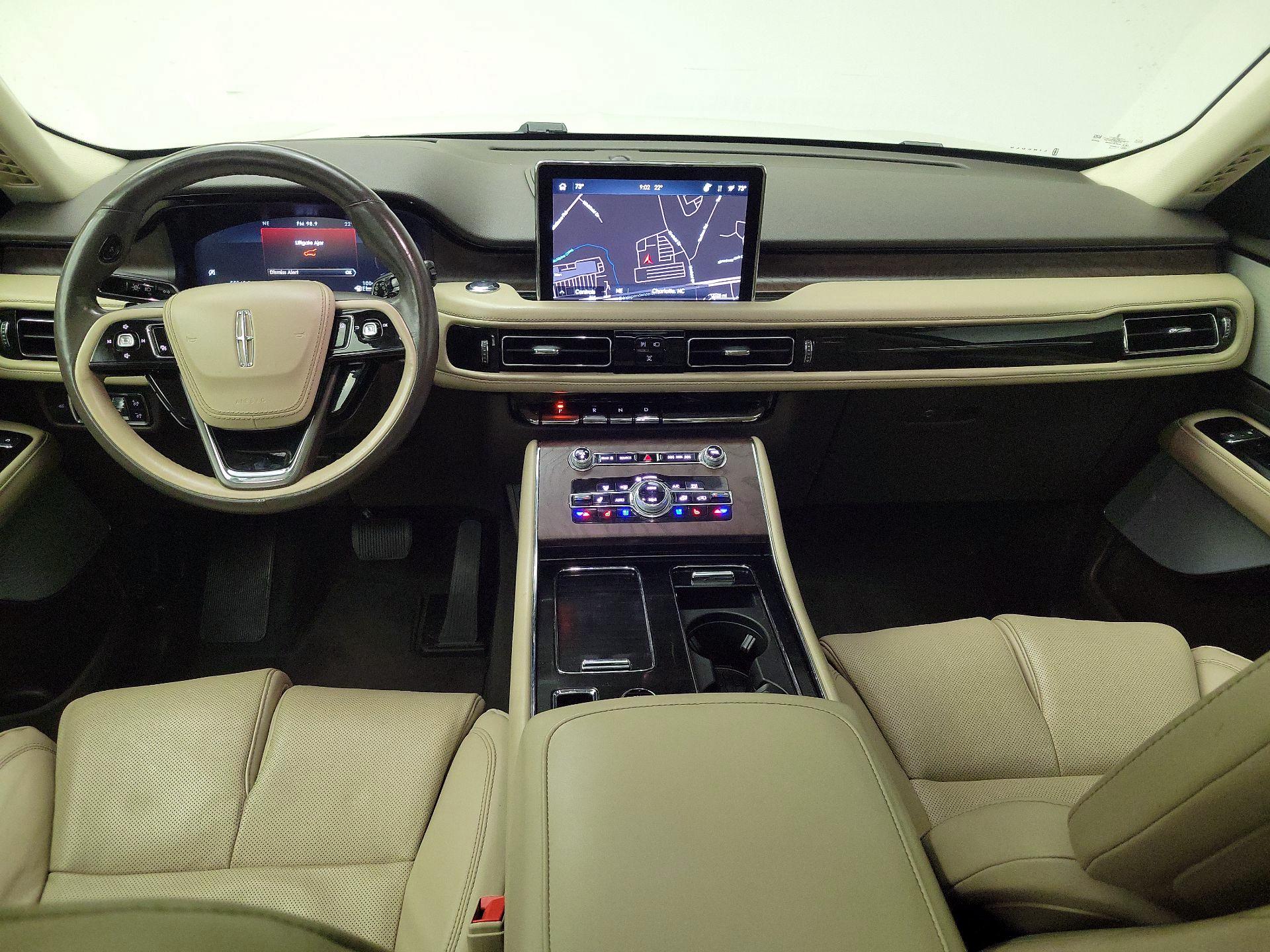 Thumbnail: 2022 Lincoln Aviator - 8