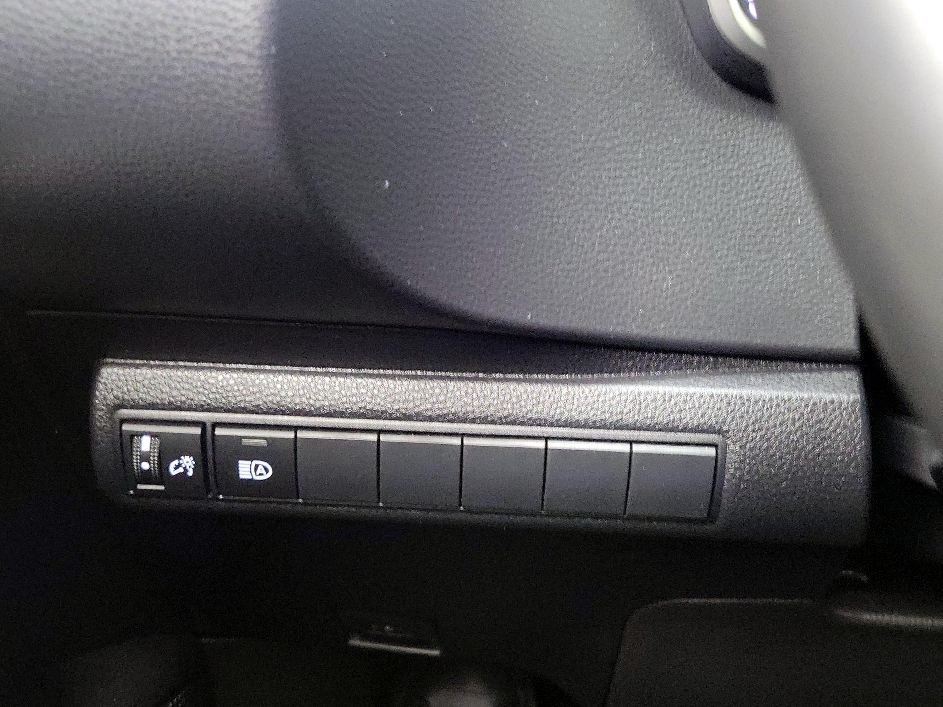 Thumbnail: 2023 Toyota Corolla - 13